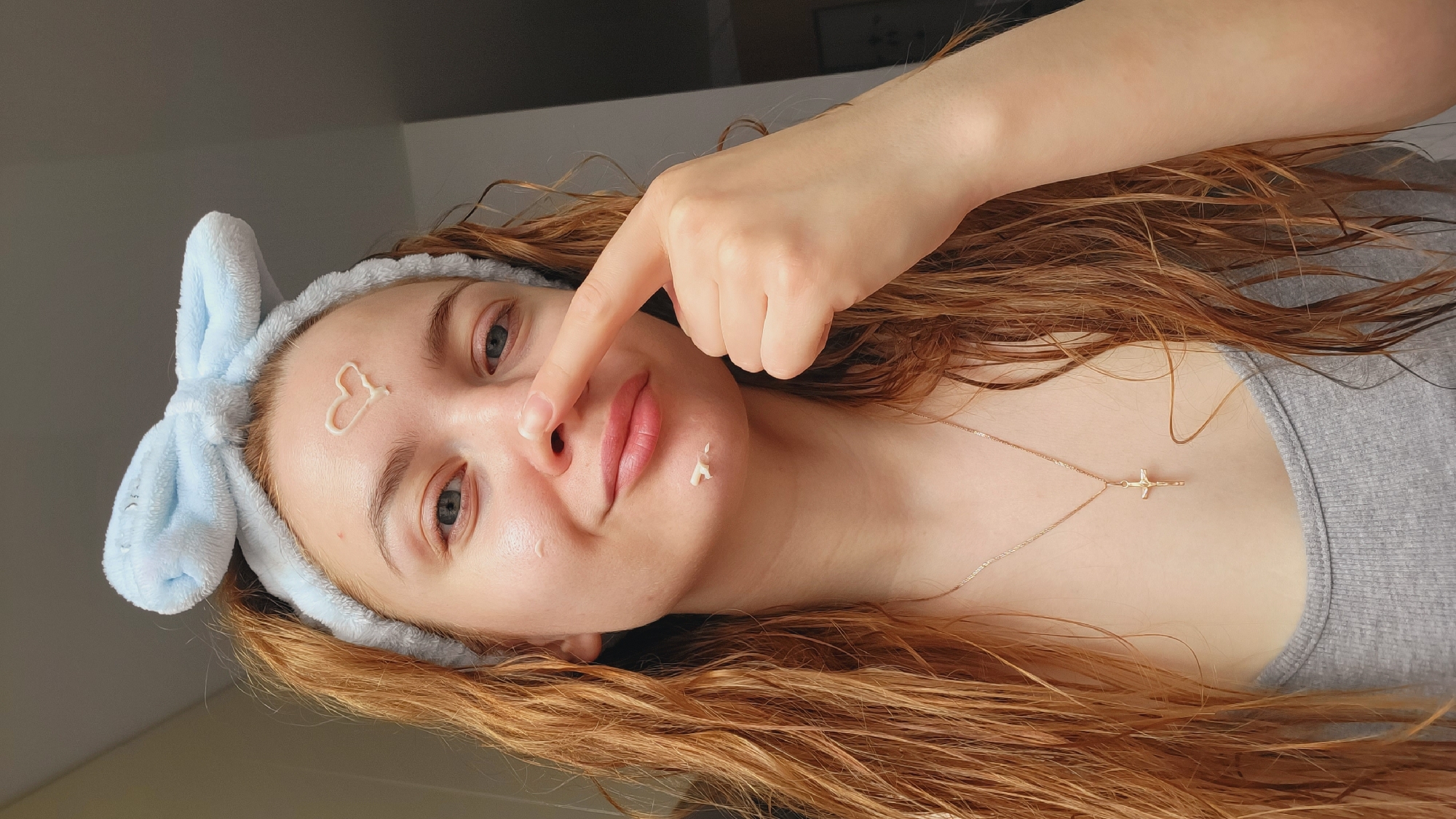 Woman documents morning beauty routine in Chaikovsky, Russia
