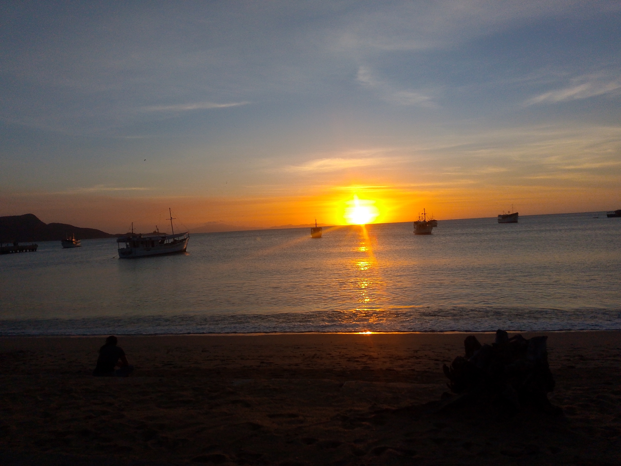 Sunset photography session captured across Juan Griego coastline