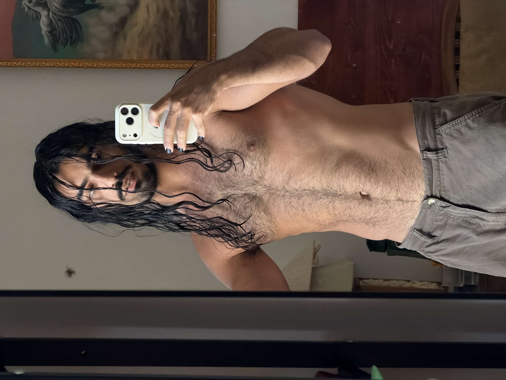 Mirror selfies in a North Kuta bedroom, Bali