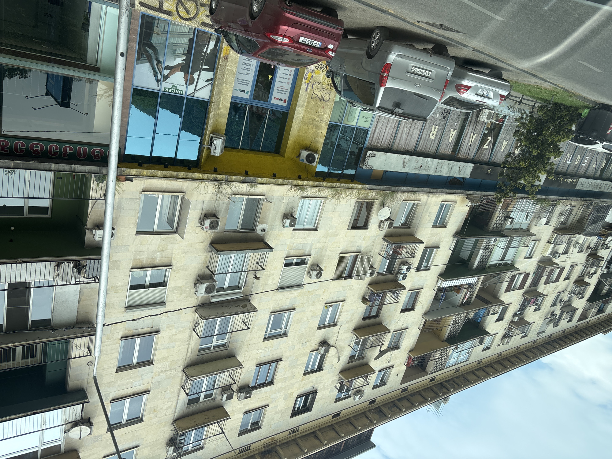 Morning snapshots capture everyday life across Tbilisi neighborhoods