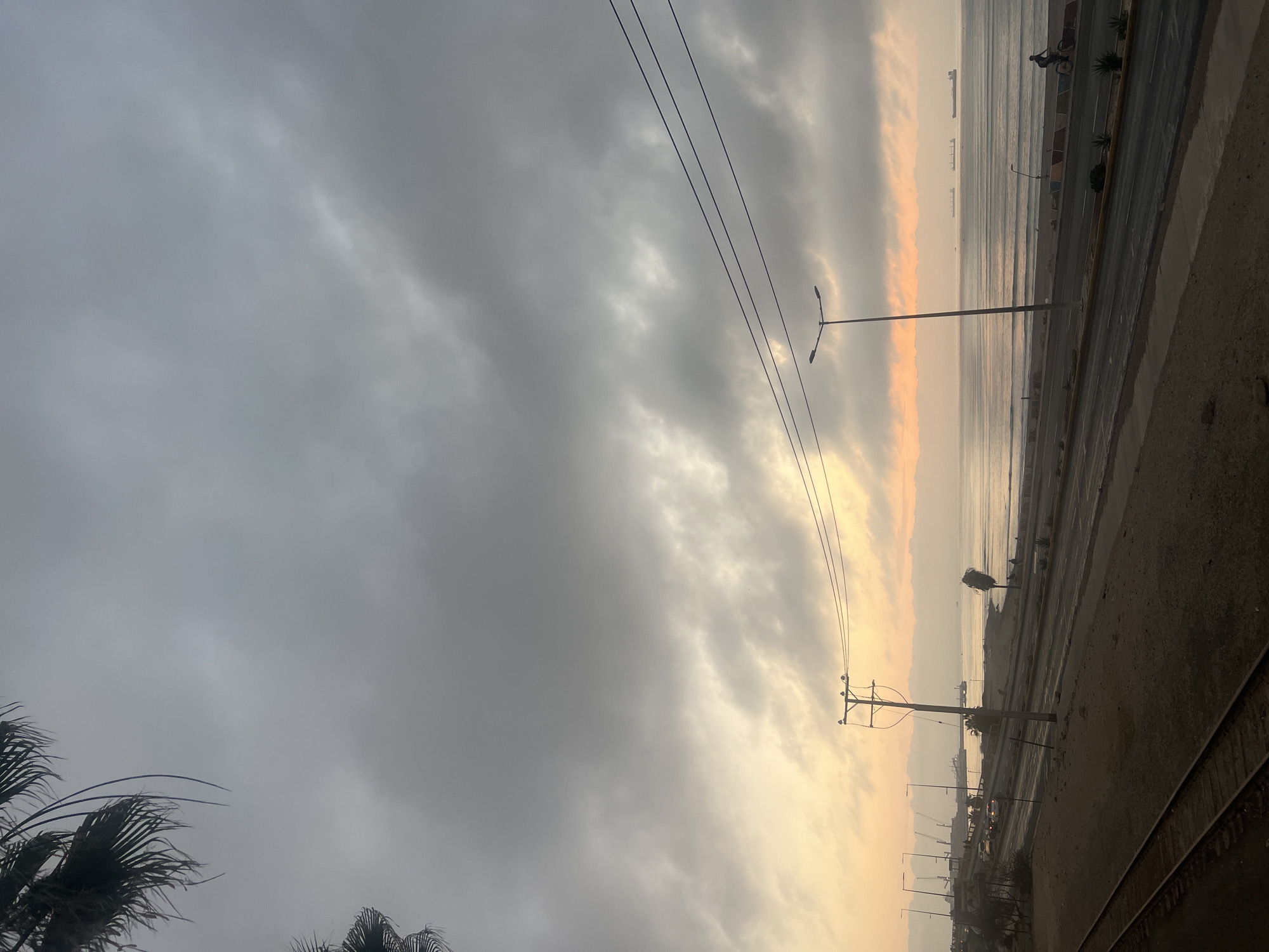 Overcast evening documented along Arica Chile coast May 2026