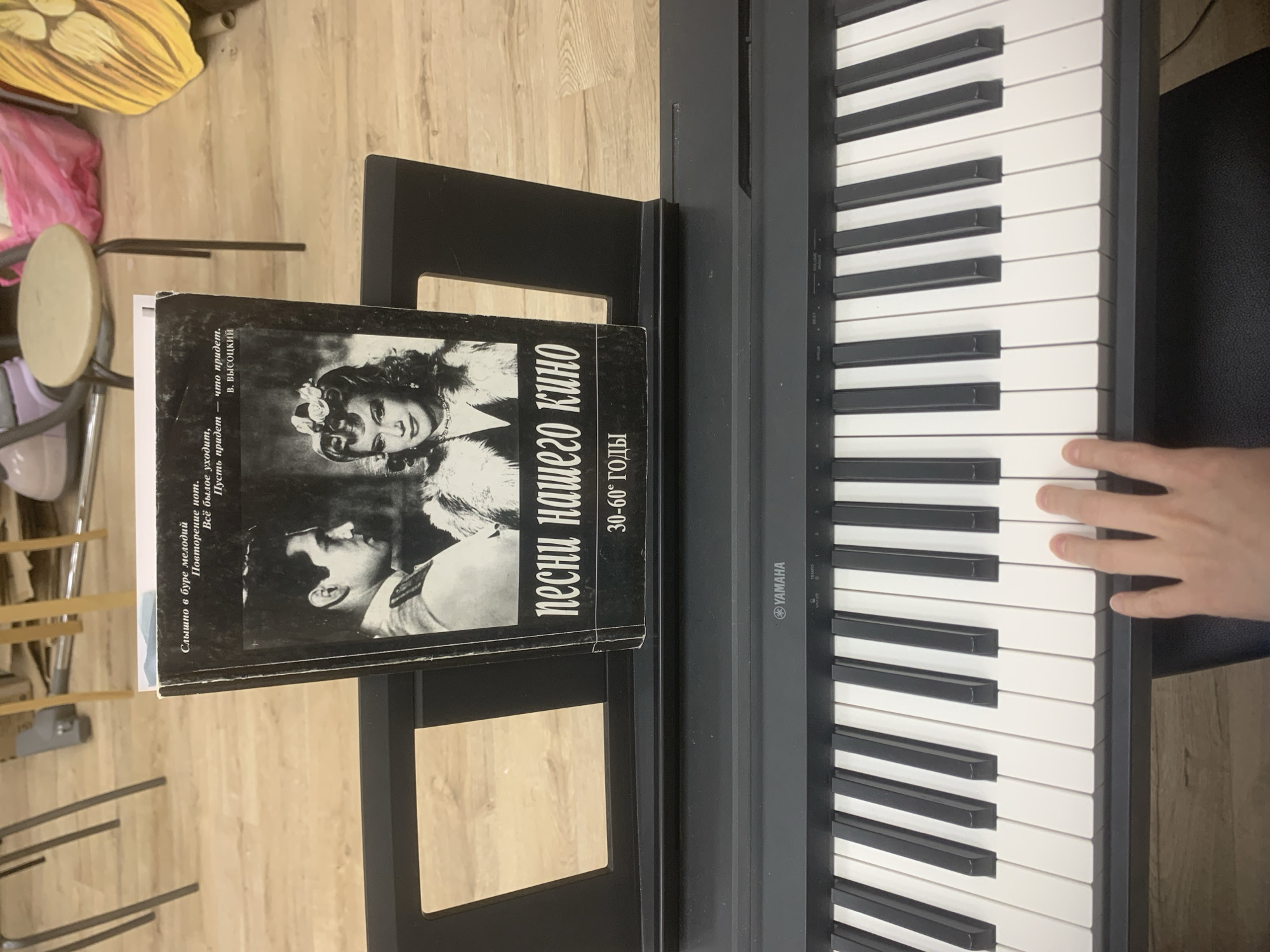Morning scenes documented at music and school spaces in Izhevsk