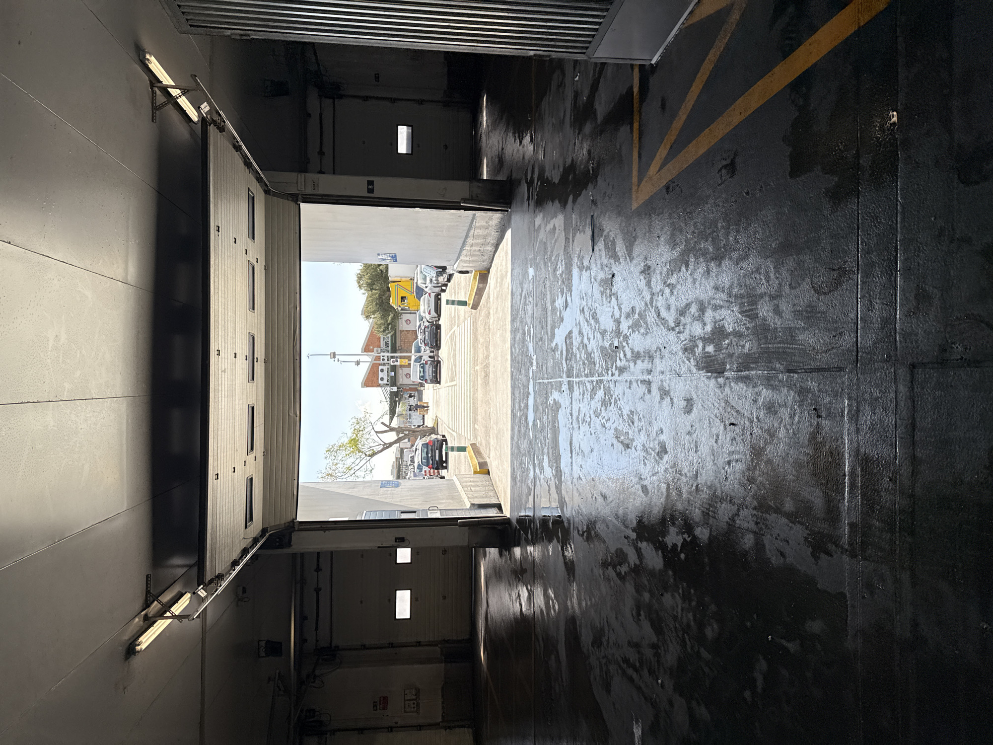 Morning activity captured at Barcelona warehouse facility