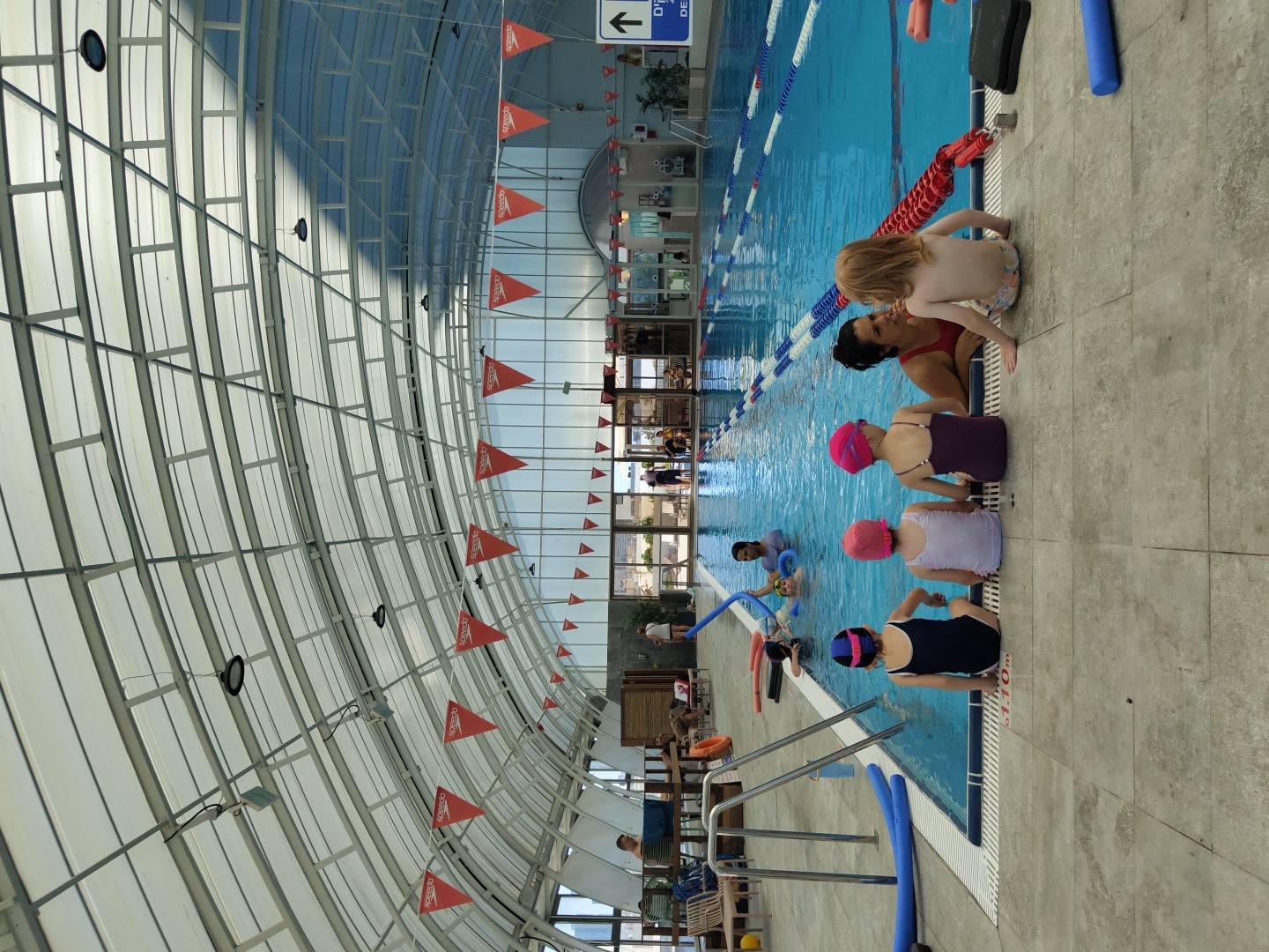 Tel Aviv morning: poolside laps and outdoor watercolor sketching