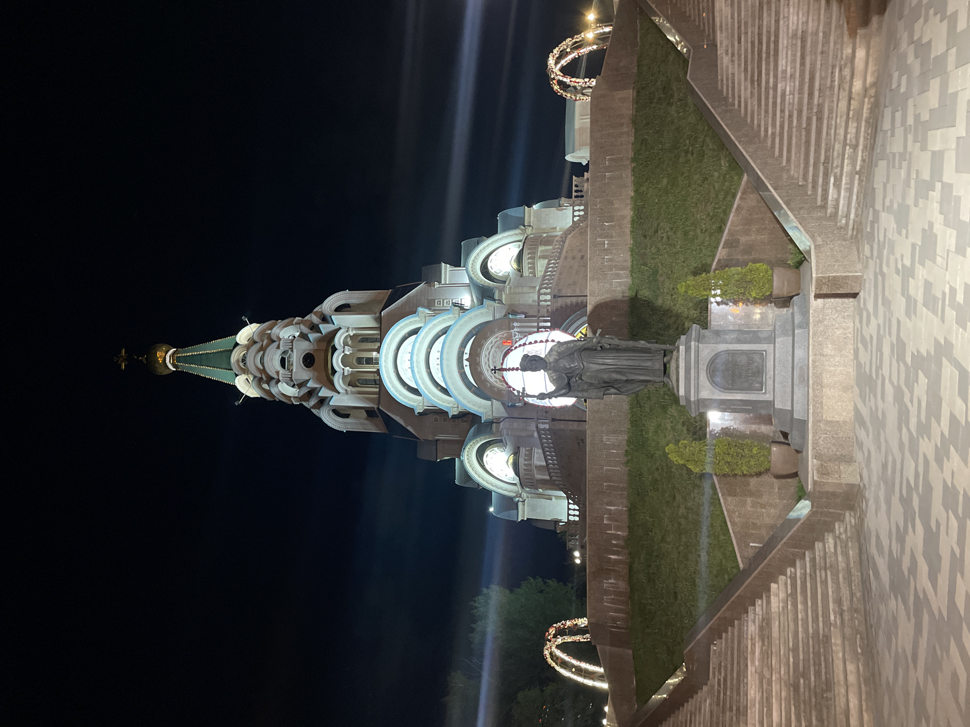 Night illumination captured at St. George Cathedral, Novokuybyshevsk
