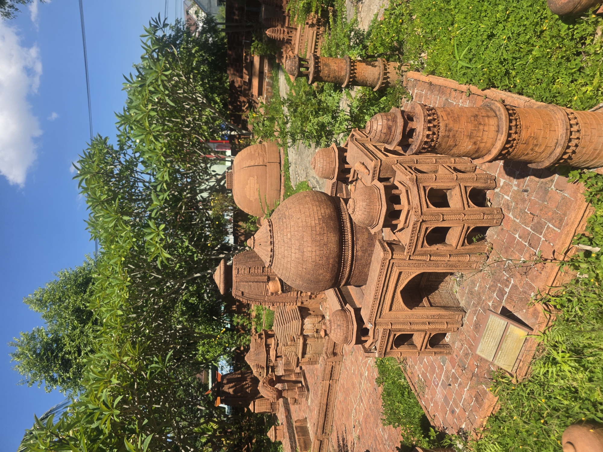 Cultural park displays miniature terracotta architecture models in Đà Nẵng