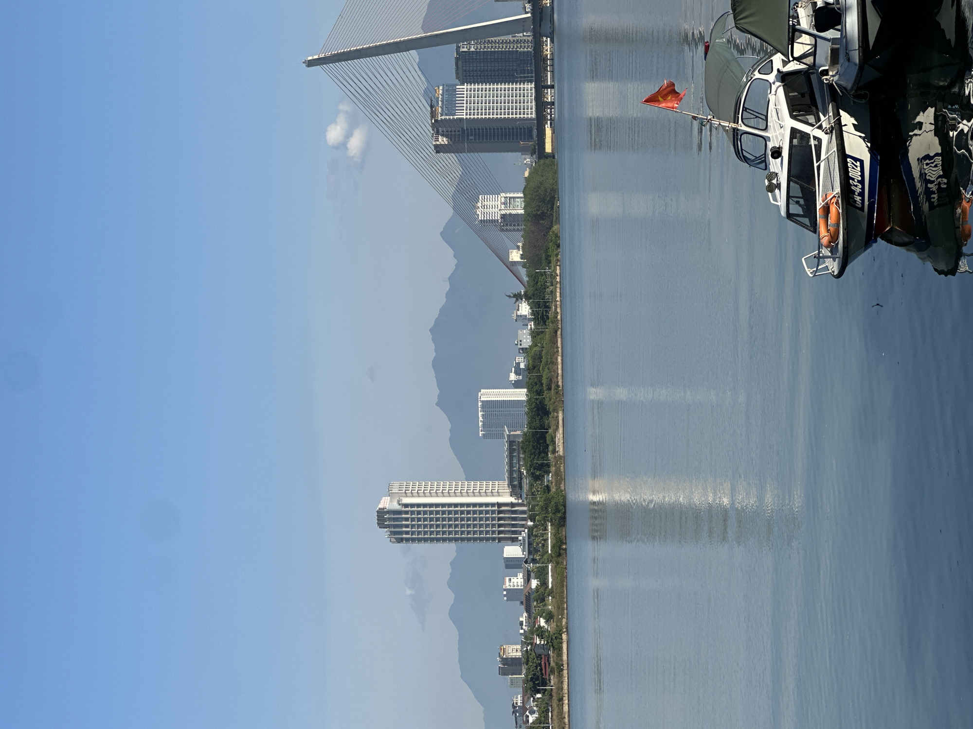 Han River promenade and Da Nang streets on a clear day