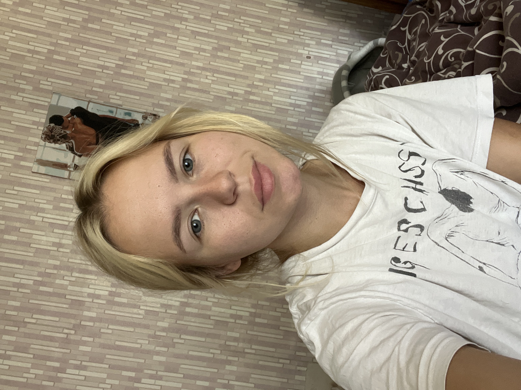 Lazy summer morning: selfies, a guinea pig, coffee, and fresh fruit