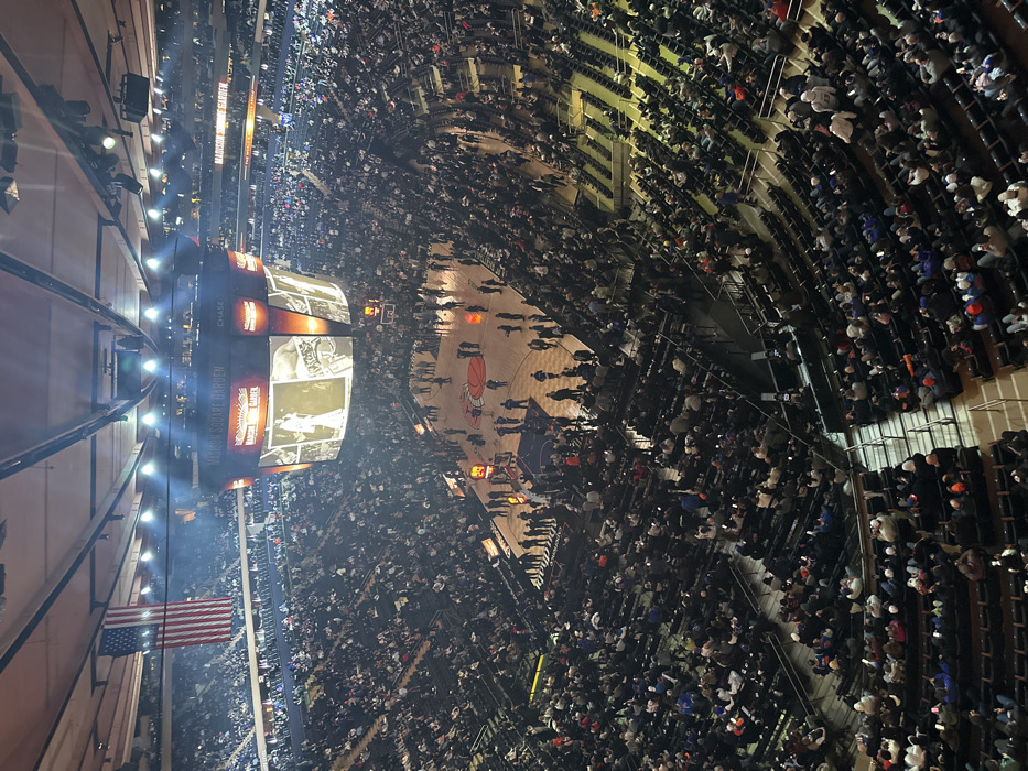 Late-night basketball game draws packed crowd at Madison Square Garden