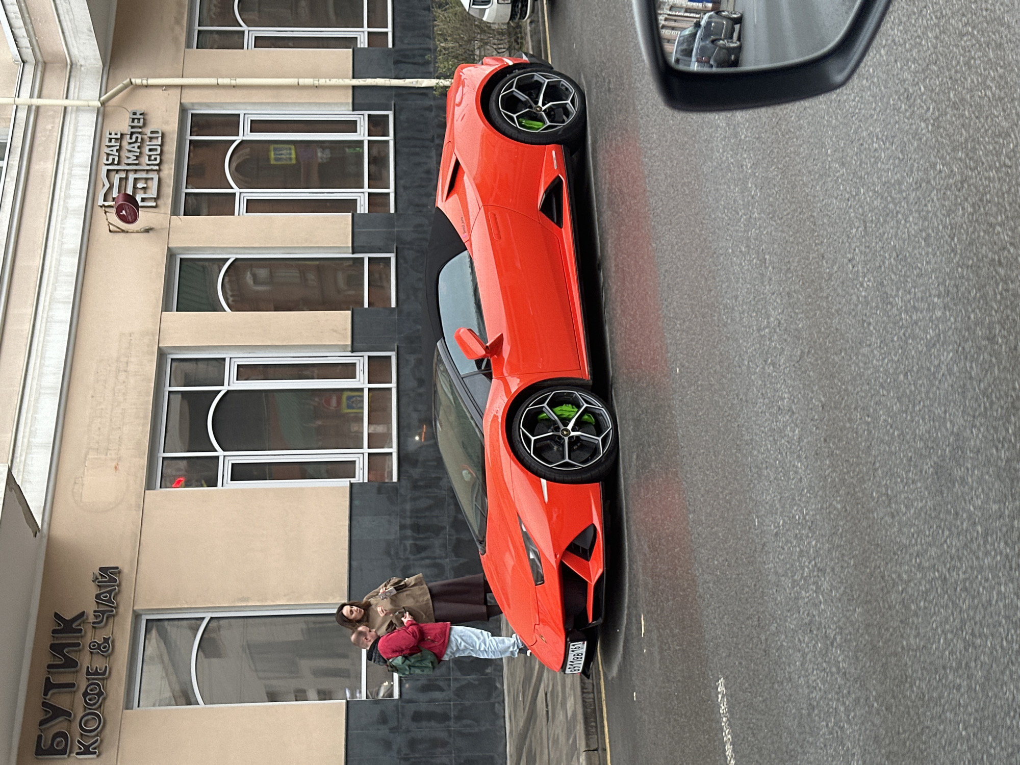 Luxury Lamborghinis spotted on Rostov-on-Don street