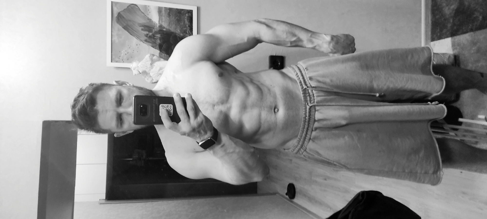 Home fitness selfie and pets captured in Fryazino