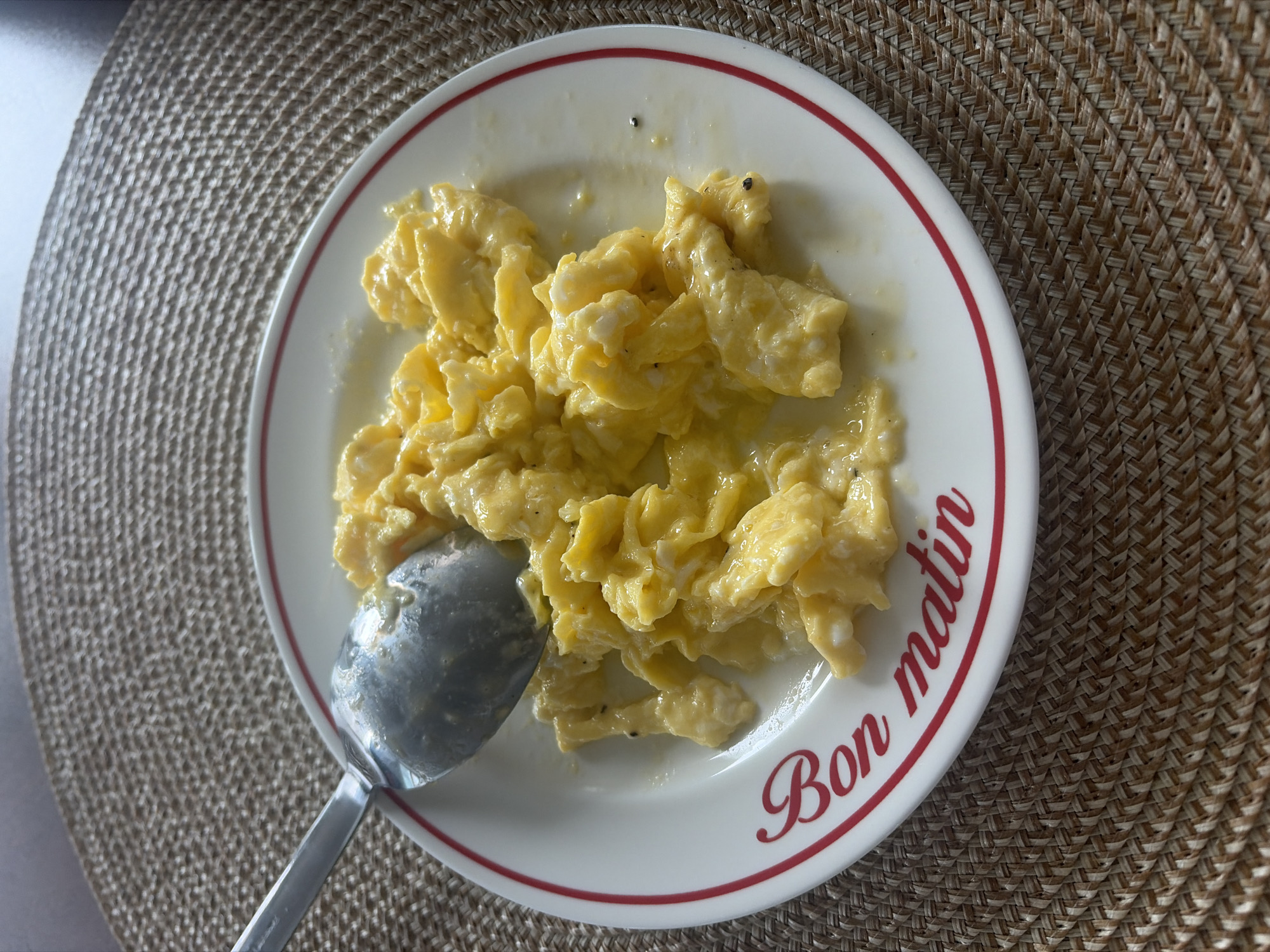Montreal resident documents hangover cooking session with scrambled eggs