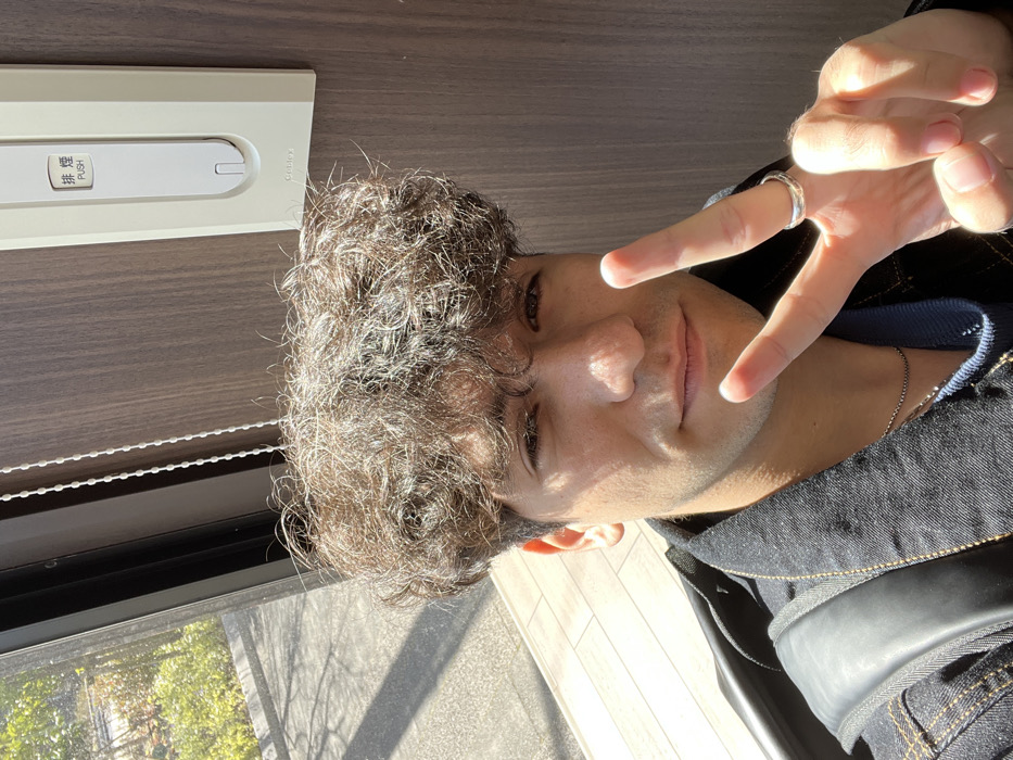 Man observed in Tokai plaza during morning hours