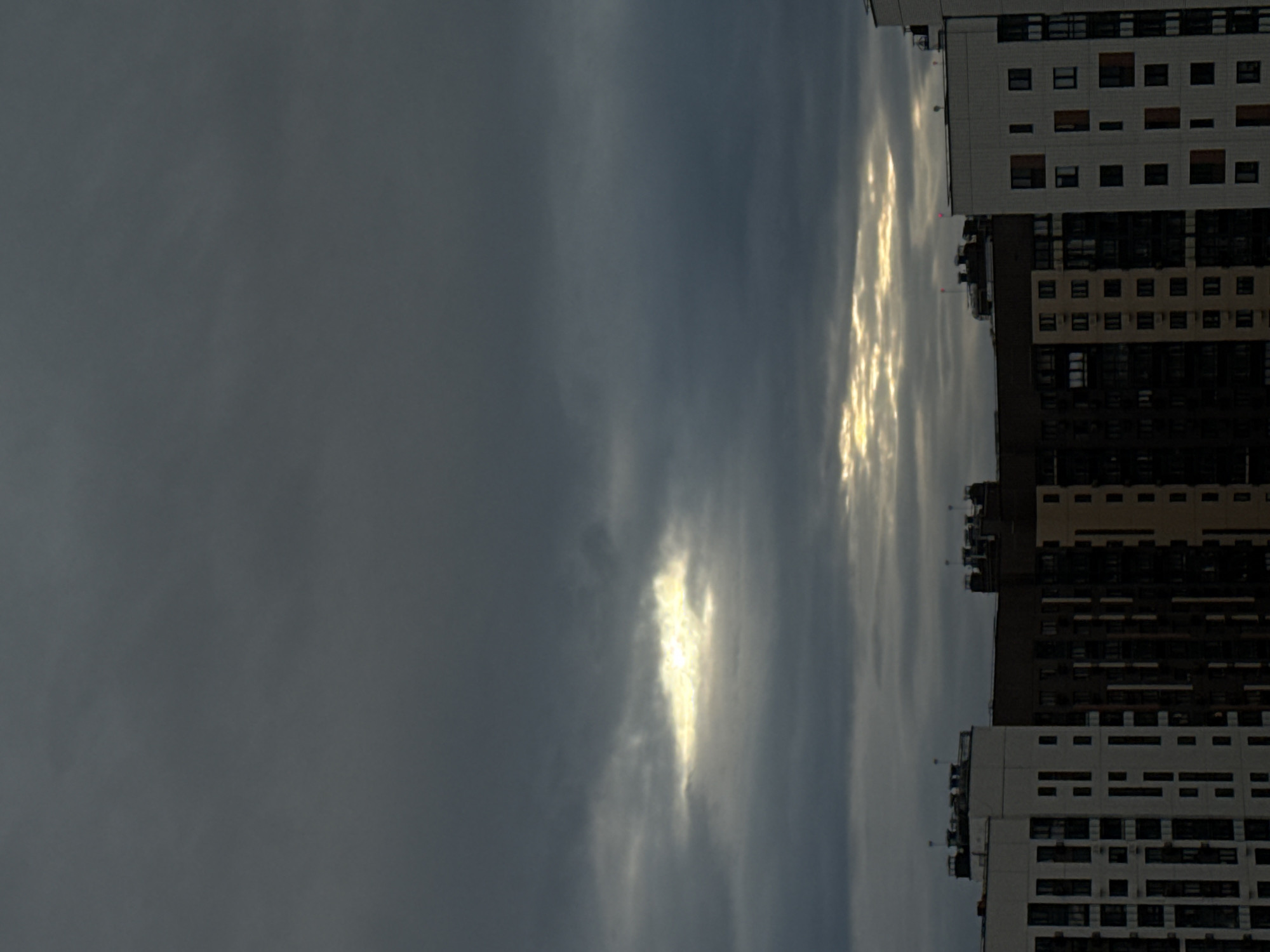 Cloudy afternoon documented near Lyubertsy apartment complex