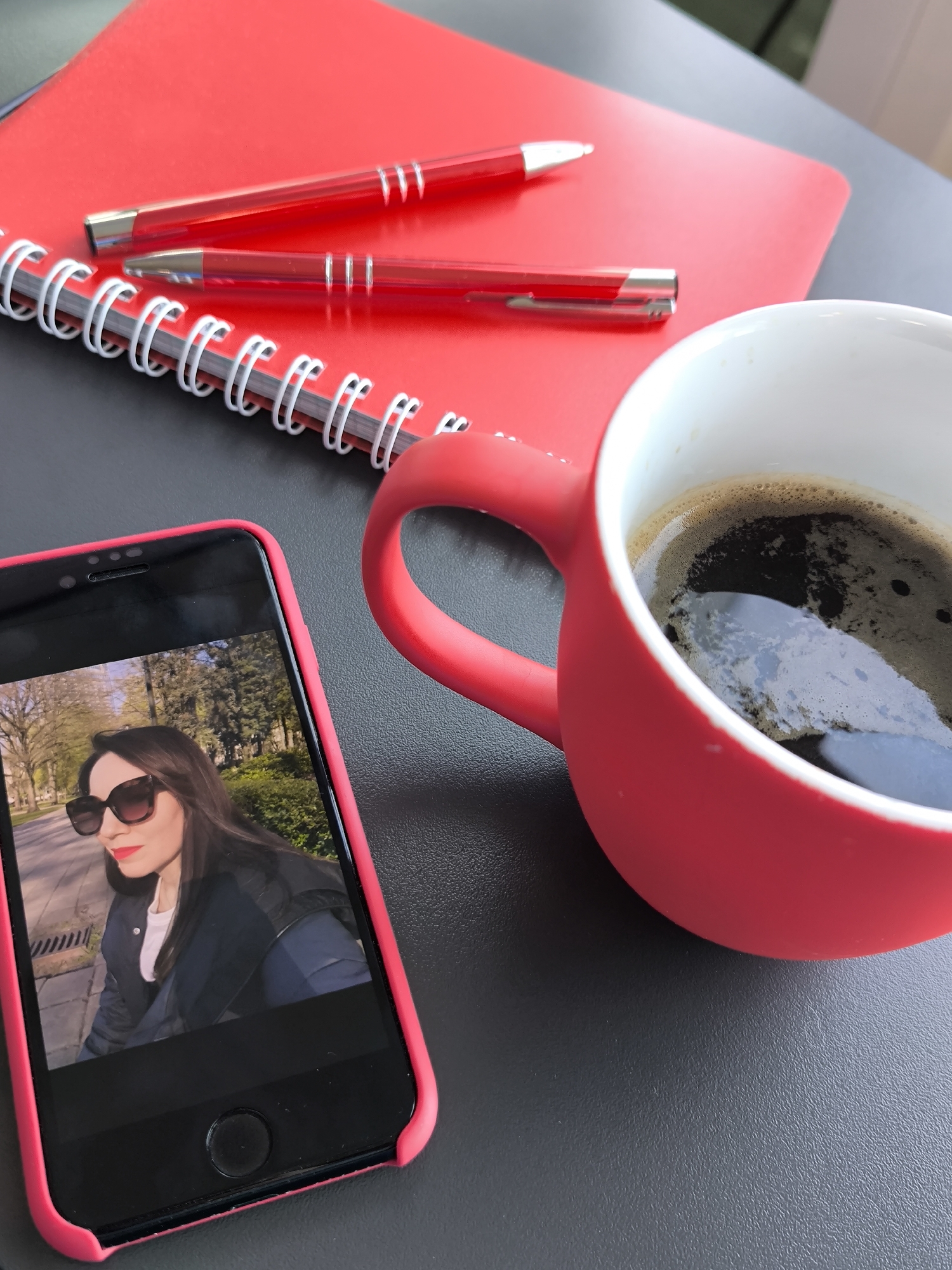 Morning moments in Riga: flowers, coffee, and creative arrangements