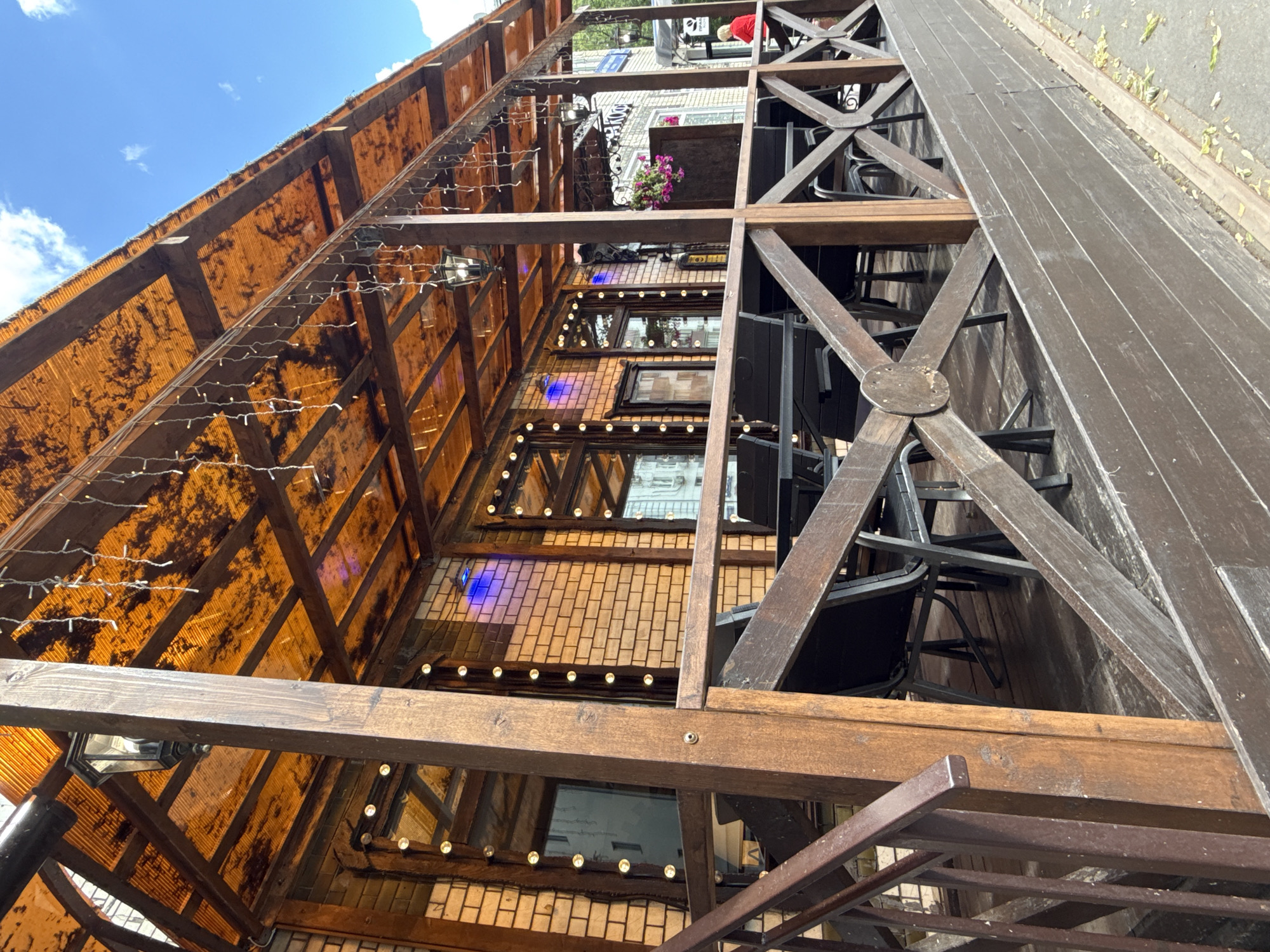Street-level tour around Moscow's Maly Theatre district