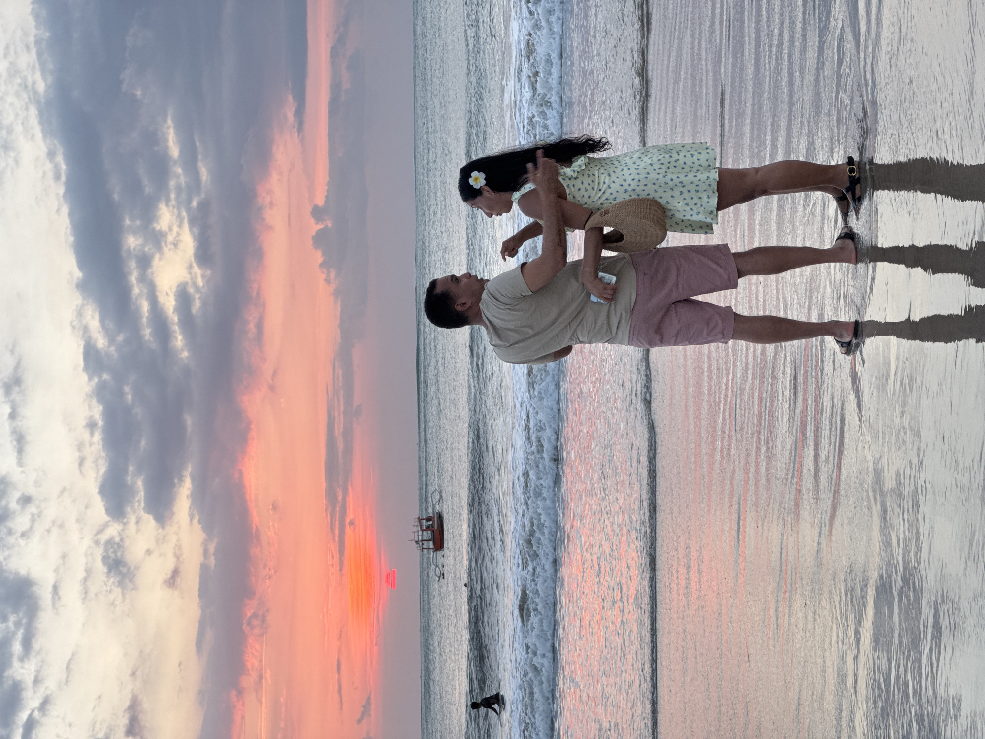 Golden Hour Beach Scene Unfolds in Kuta Selatan