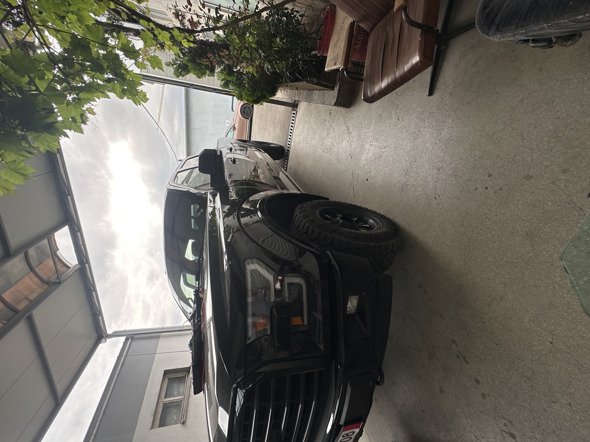 Vehicles and Sky Observed at Single Location Friday Afternoon