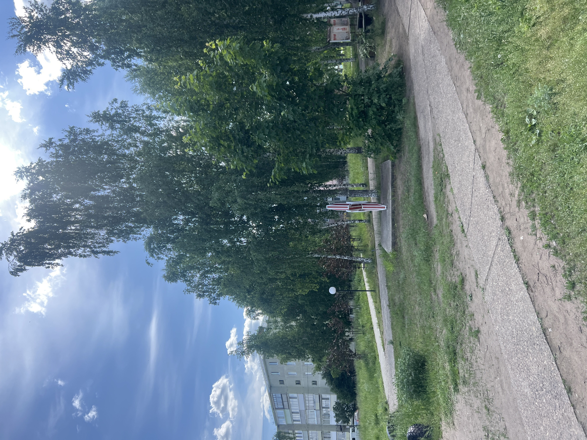 Ordinary morning moments documented across Noviy, Russia residential areas