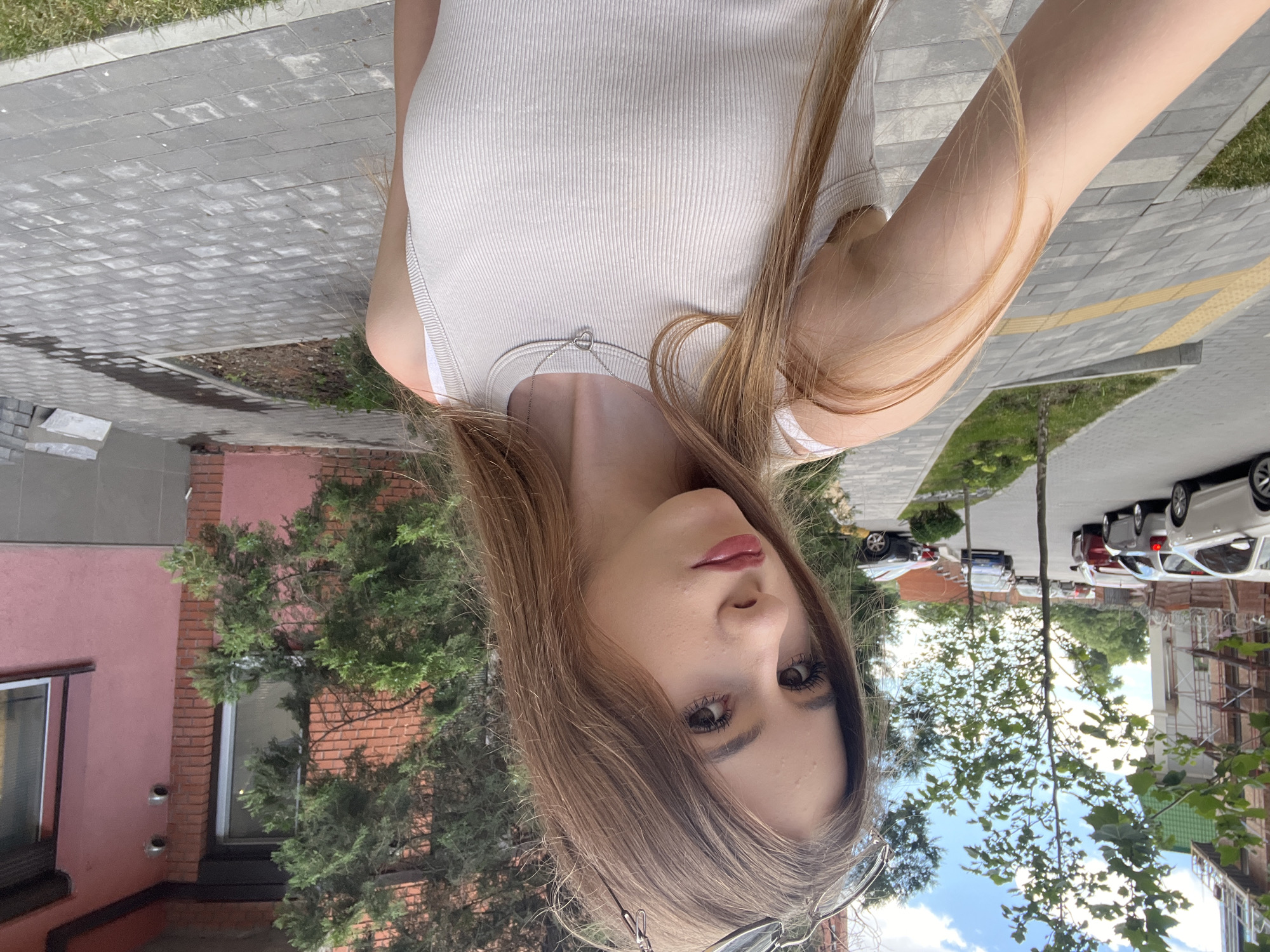 Afternoon selfie session on the streets of Dnipro