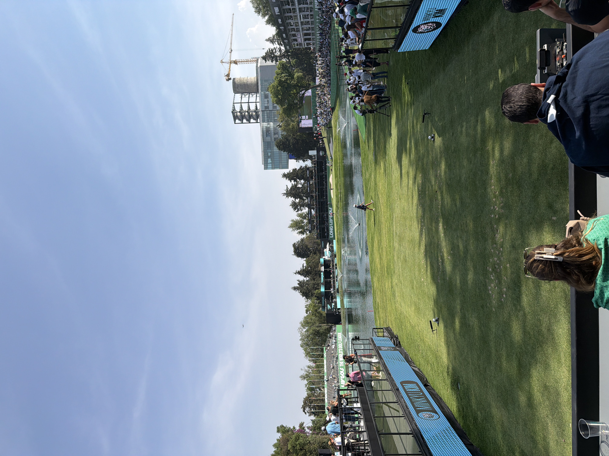 LIV Golf tournament draws crowds to Naucalpan course