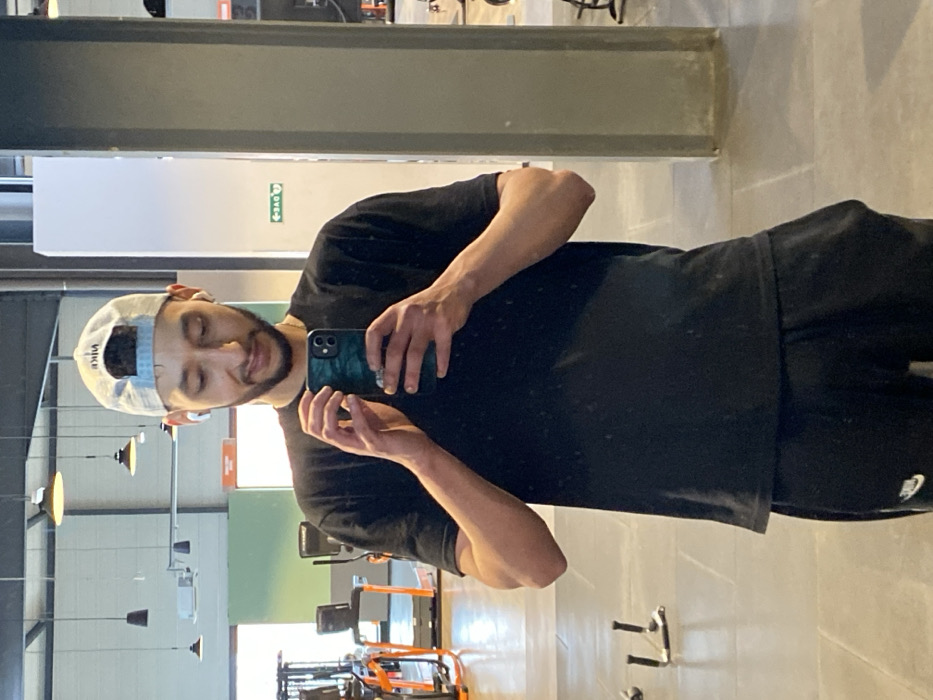 Gym workout session documented in Hœnheim, France