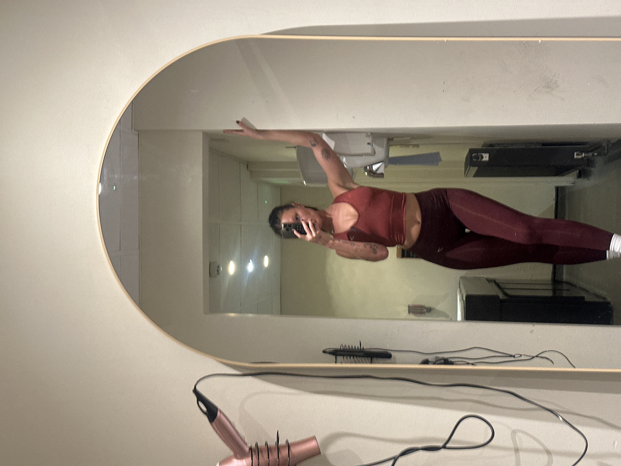Kent residents document afternoon fitness and tanning routines