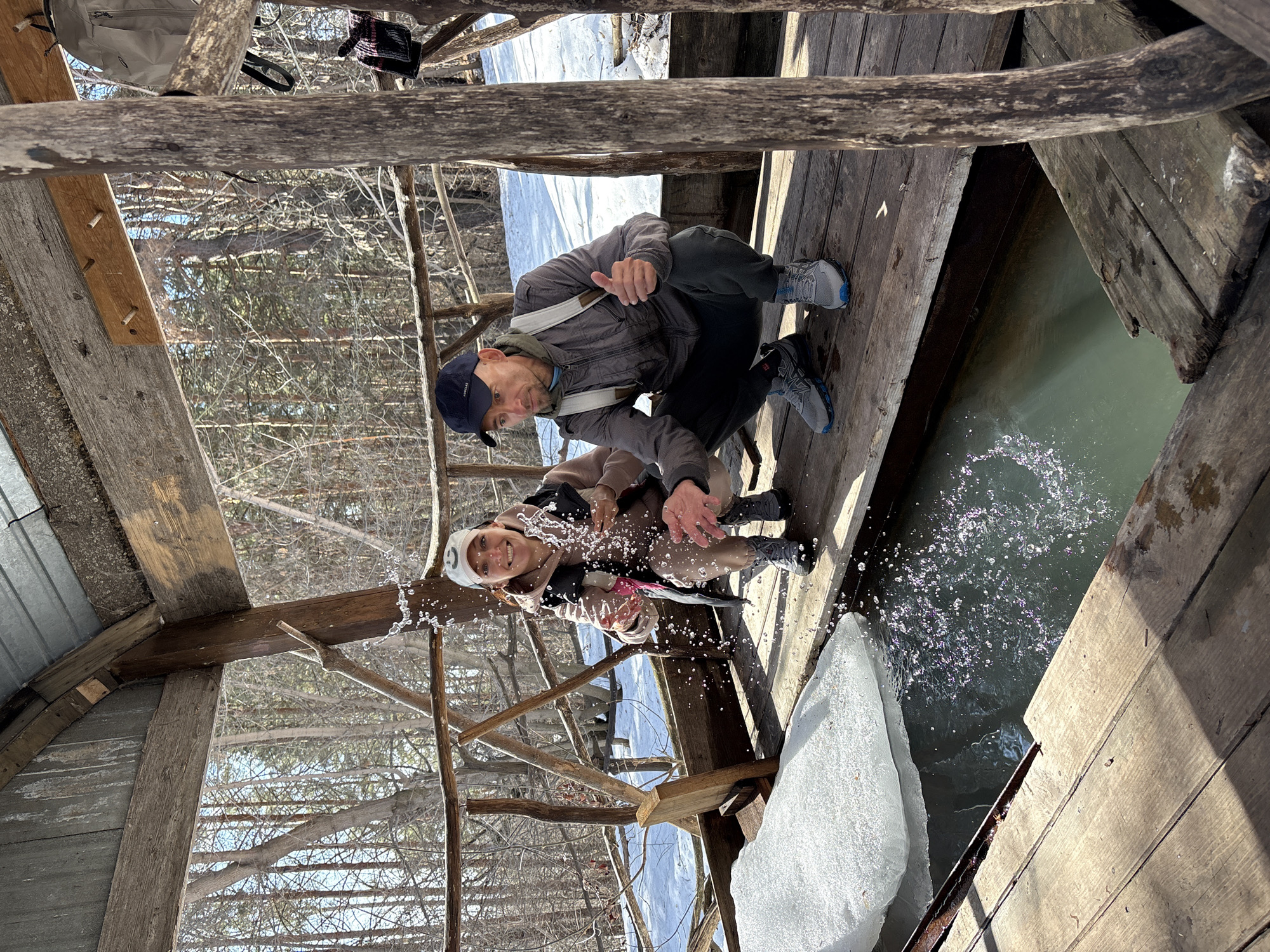 Winter recreation activities documented along frozen Volga River, Ulyanovsk
