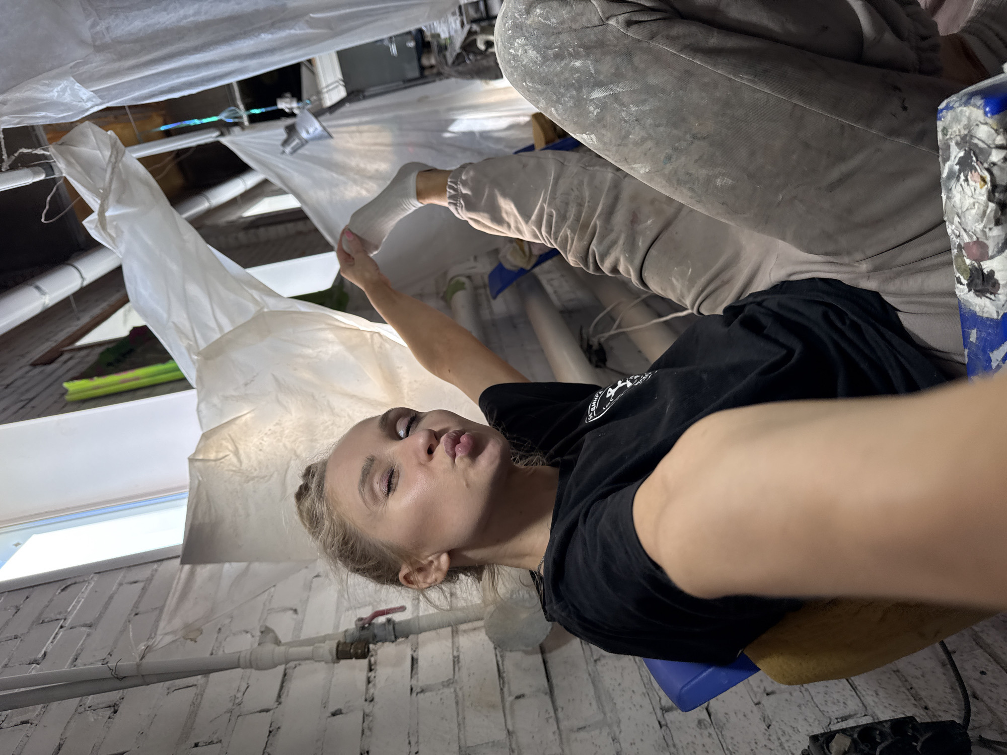 Morning life captured across Chaikovsky: selfies, formations, art