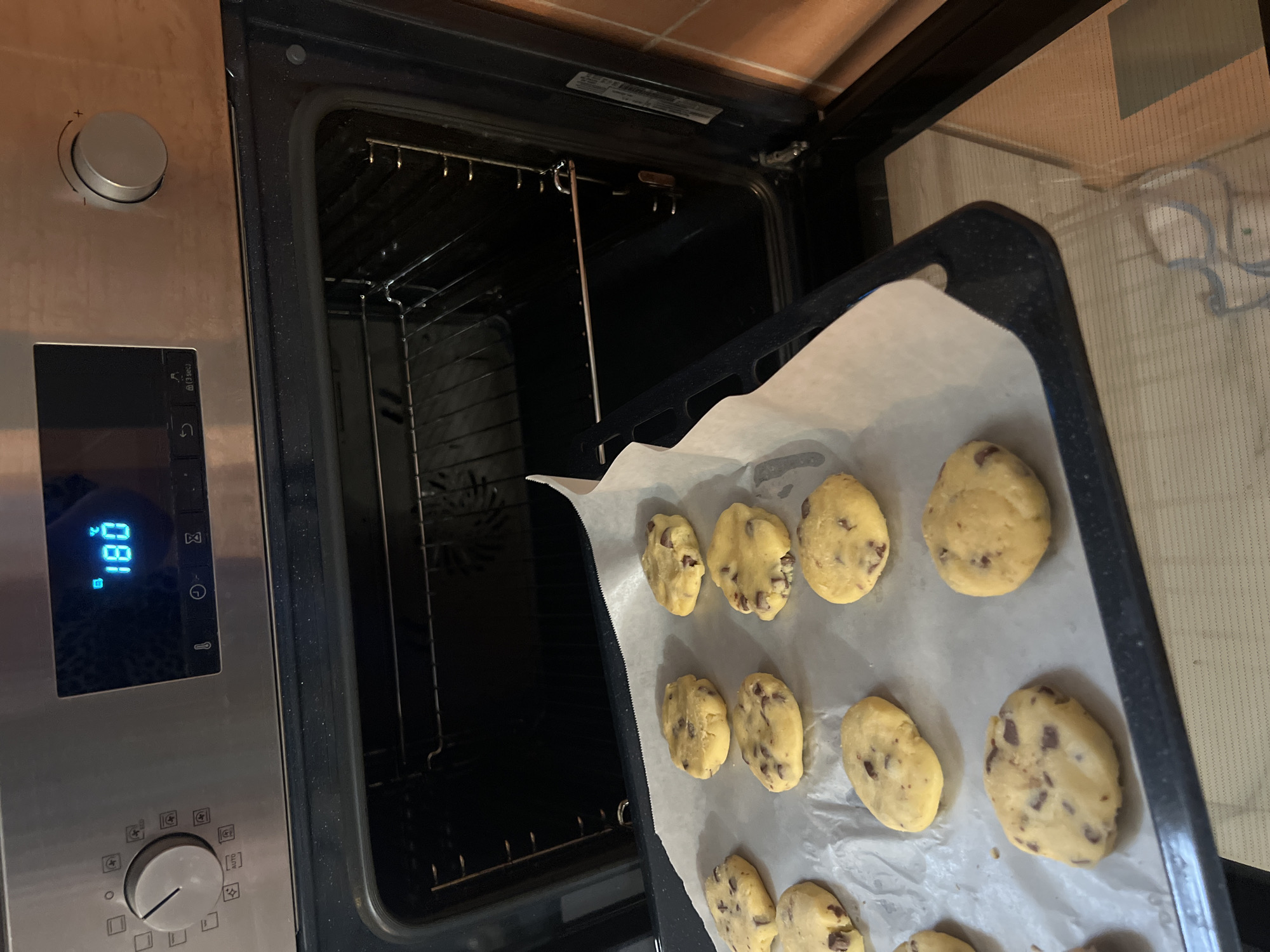 Afternoon at a Qoyankus home: baking, backyard pool, and kids' space