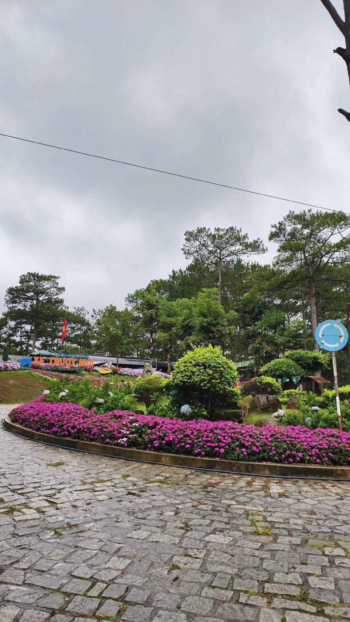 Afternoon at Datanla New Song park and waterfall, Da Lat