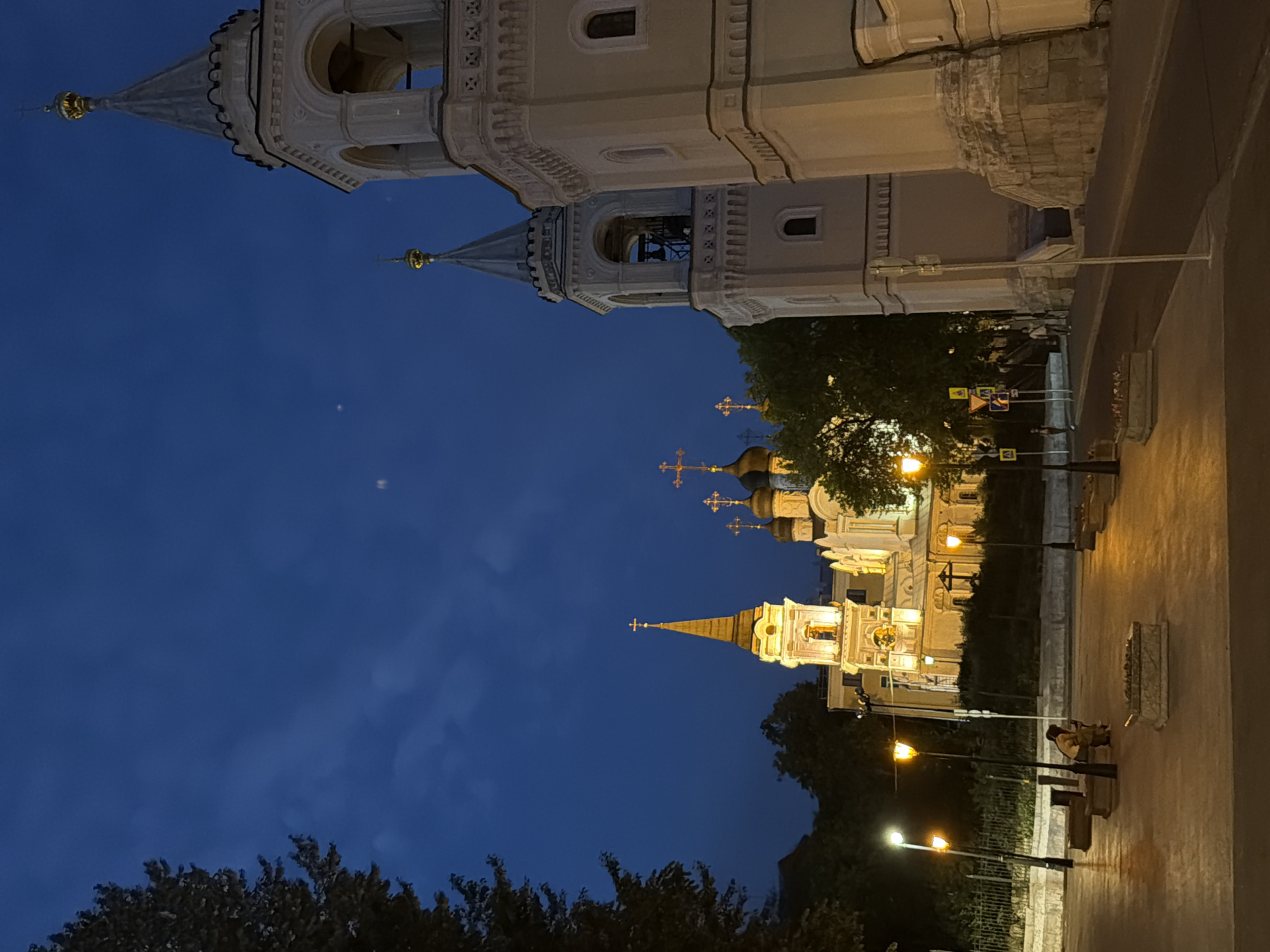 Moscow evening scenes captured across city during twilight hours
