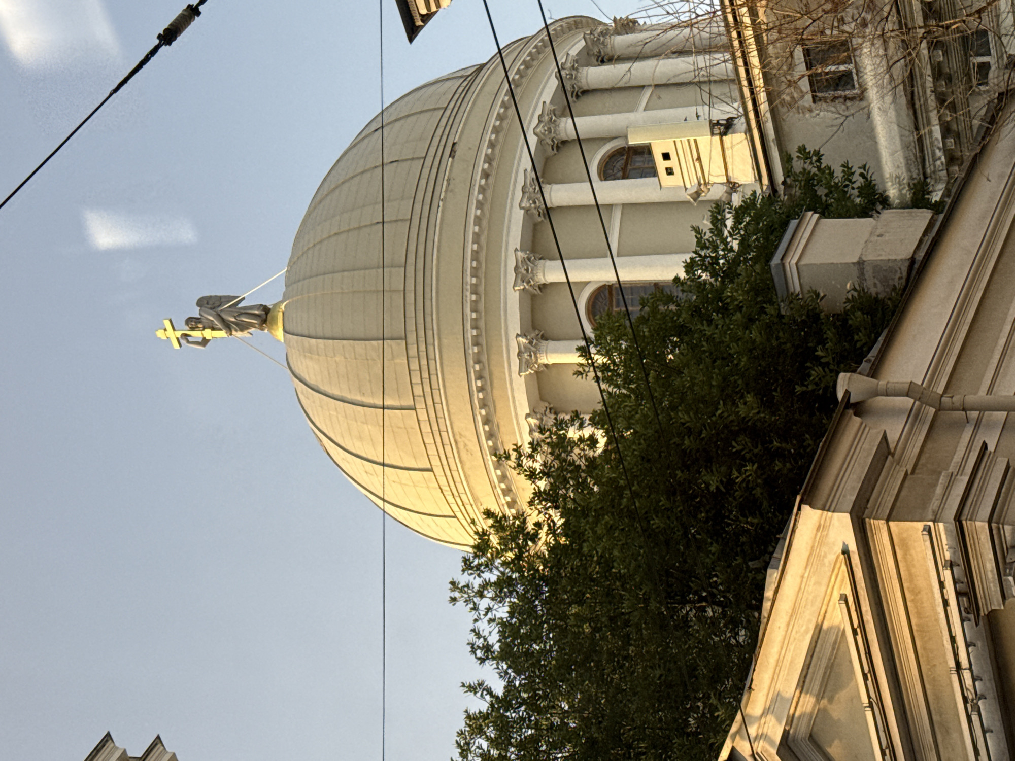 Evening drift through Saint Petersburg past golden domes
