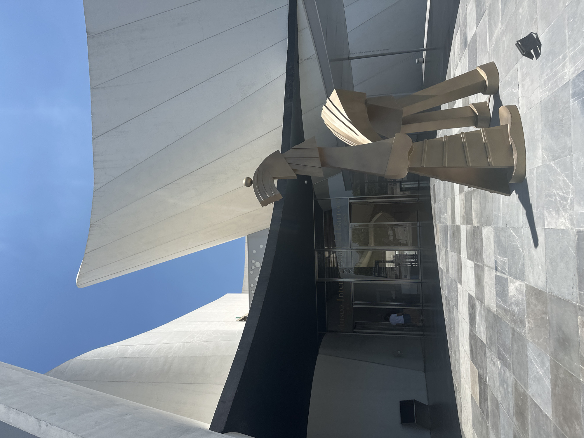 Modern Architecture and Public Art Documented in Puebla Area