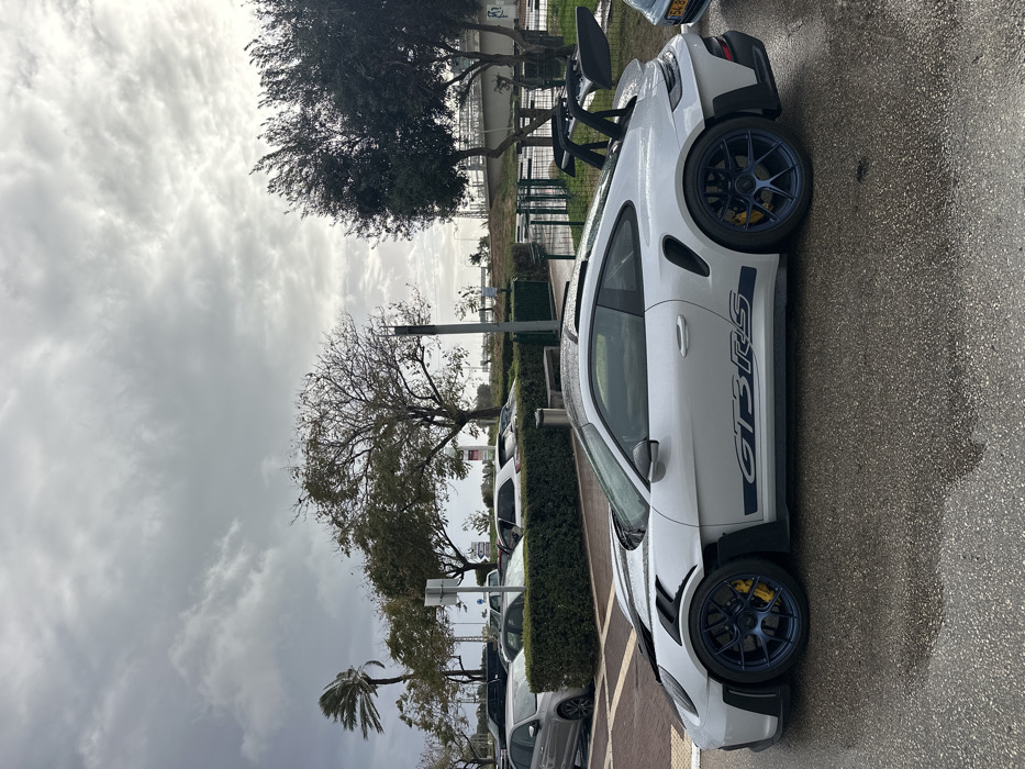 Porsche GT3 RS spotted on wet streets in Yakum