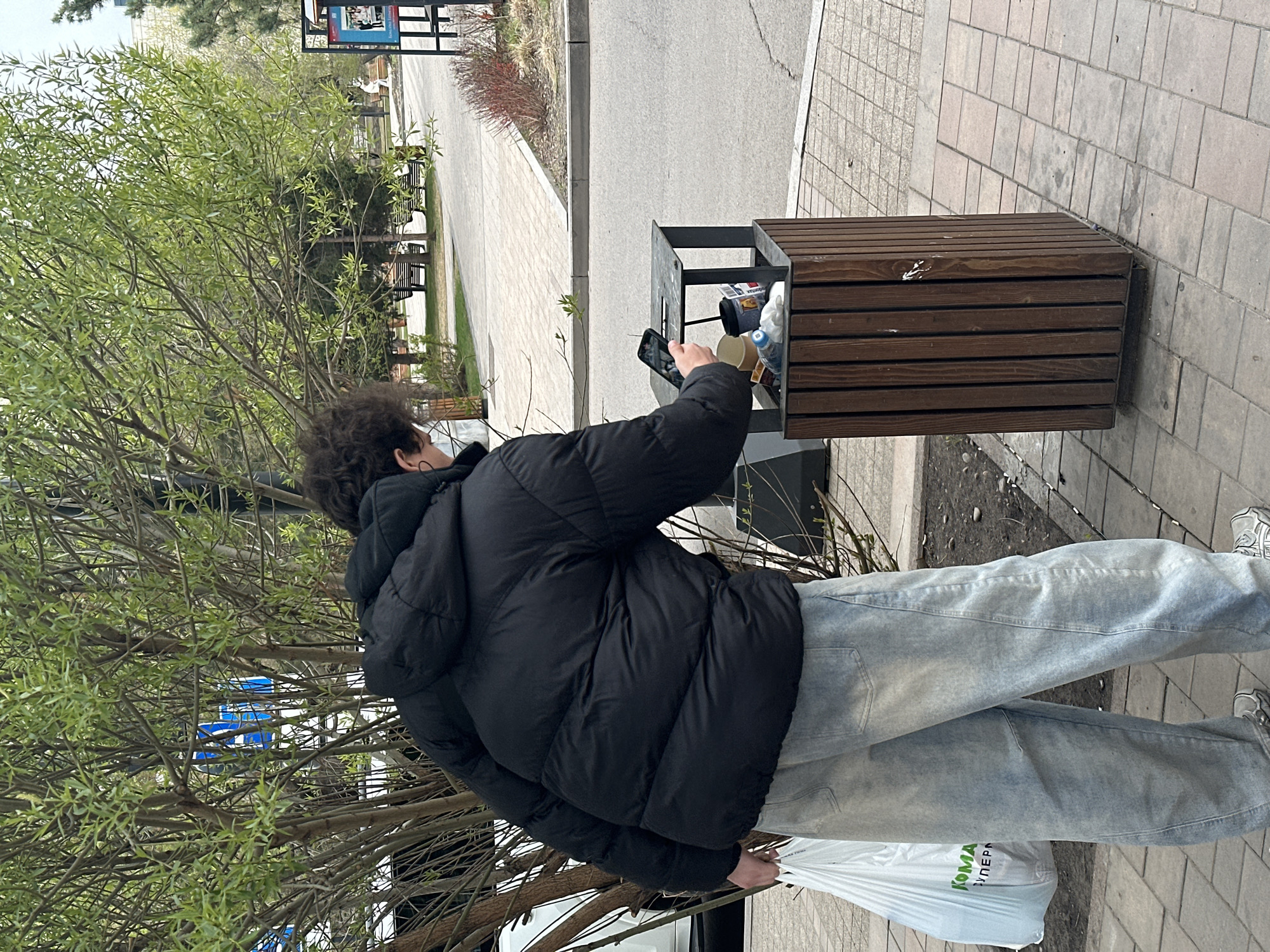 Ordinary street life documented in downtown Krasnoyarsk Wednesday morning