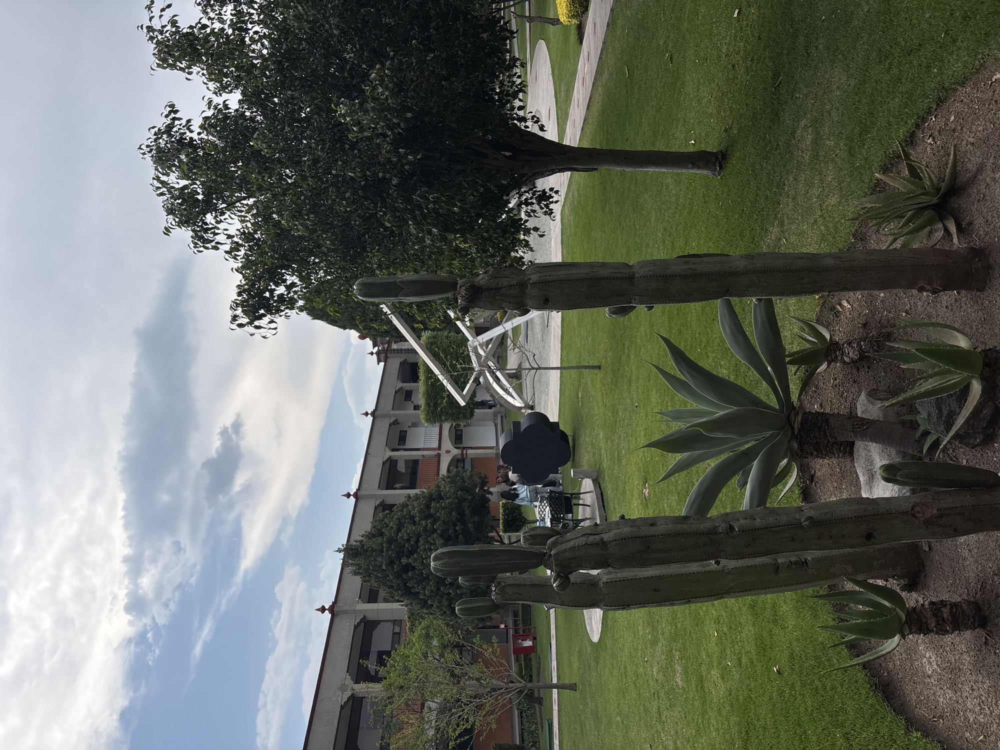 Evening documentation of UDLAP campus life in San Andrés Cholula