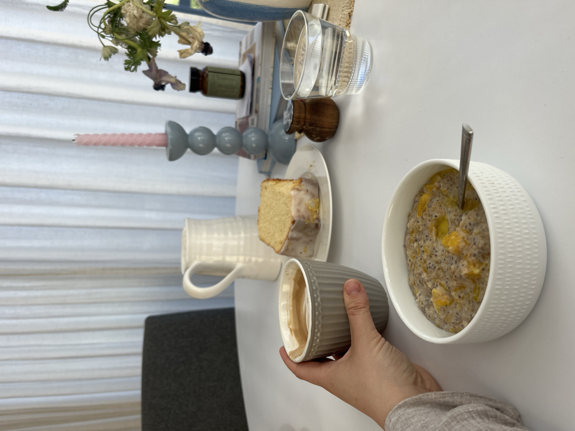 Morning meal setup documented in Gangloff, Germany