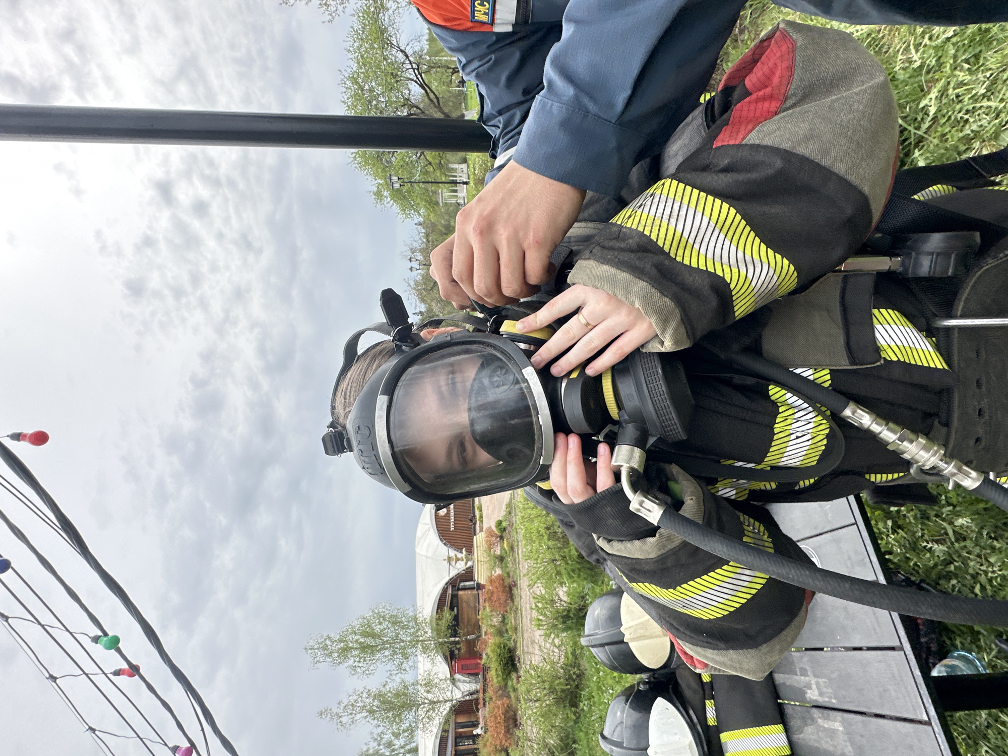 Emergency services conduct safety demonstration in Grebnevo park