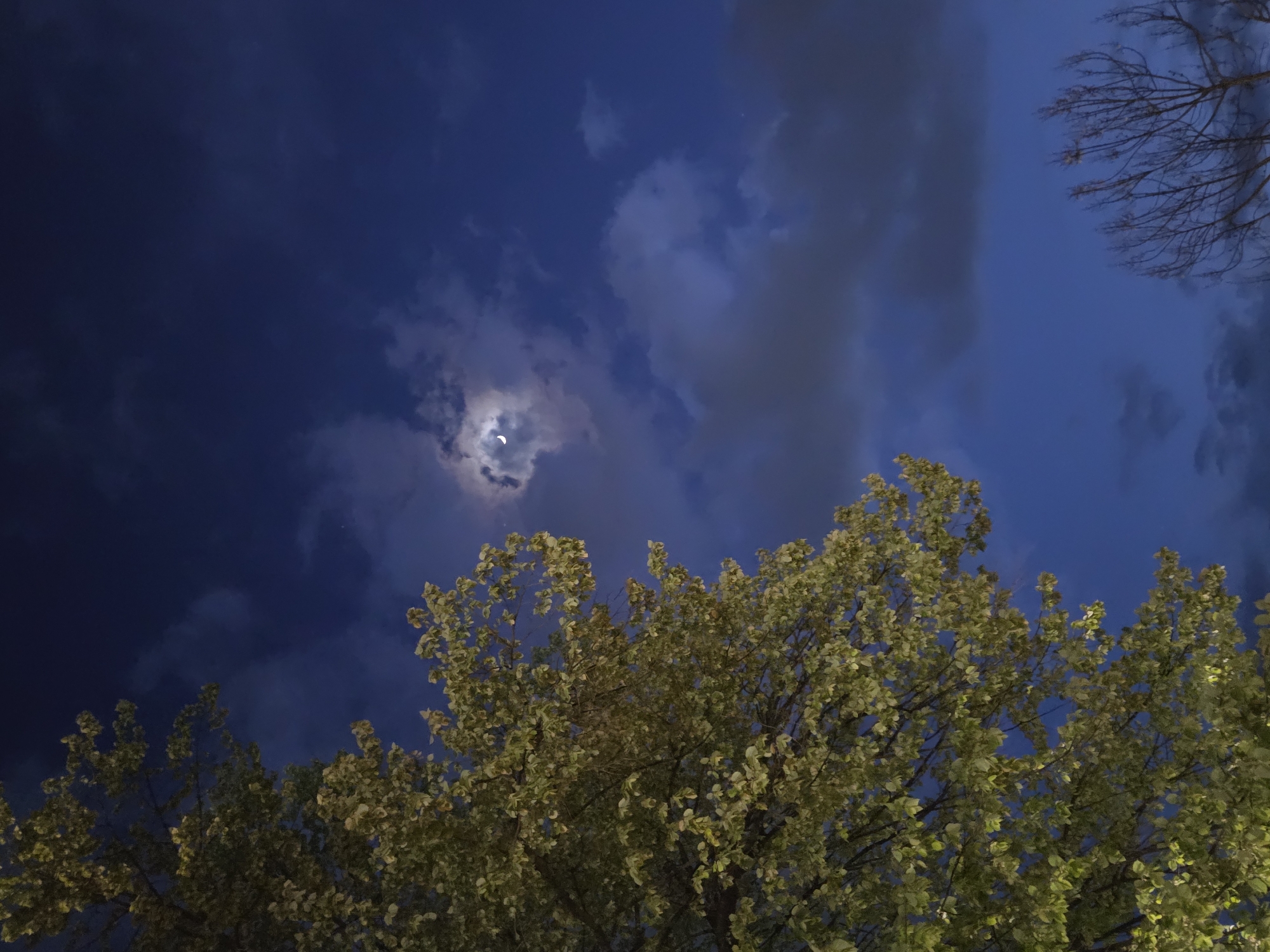 Evening sky and crescent moon observed in Pleven, Bulgaria