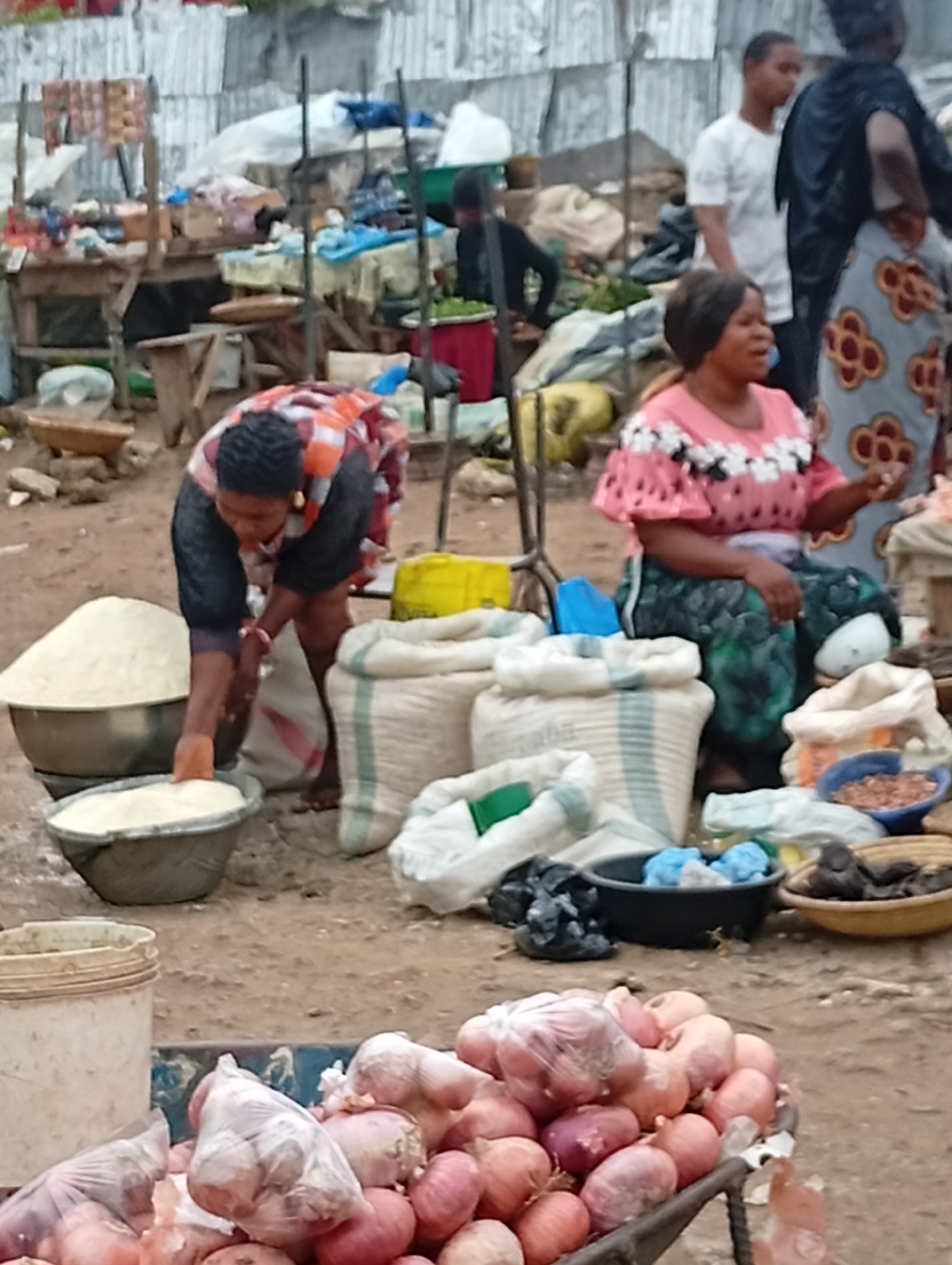 Nigerian markets show typical morning activity in Shaba, Maiburiji