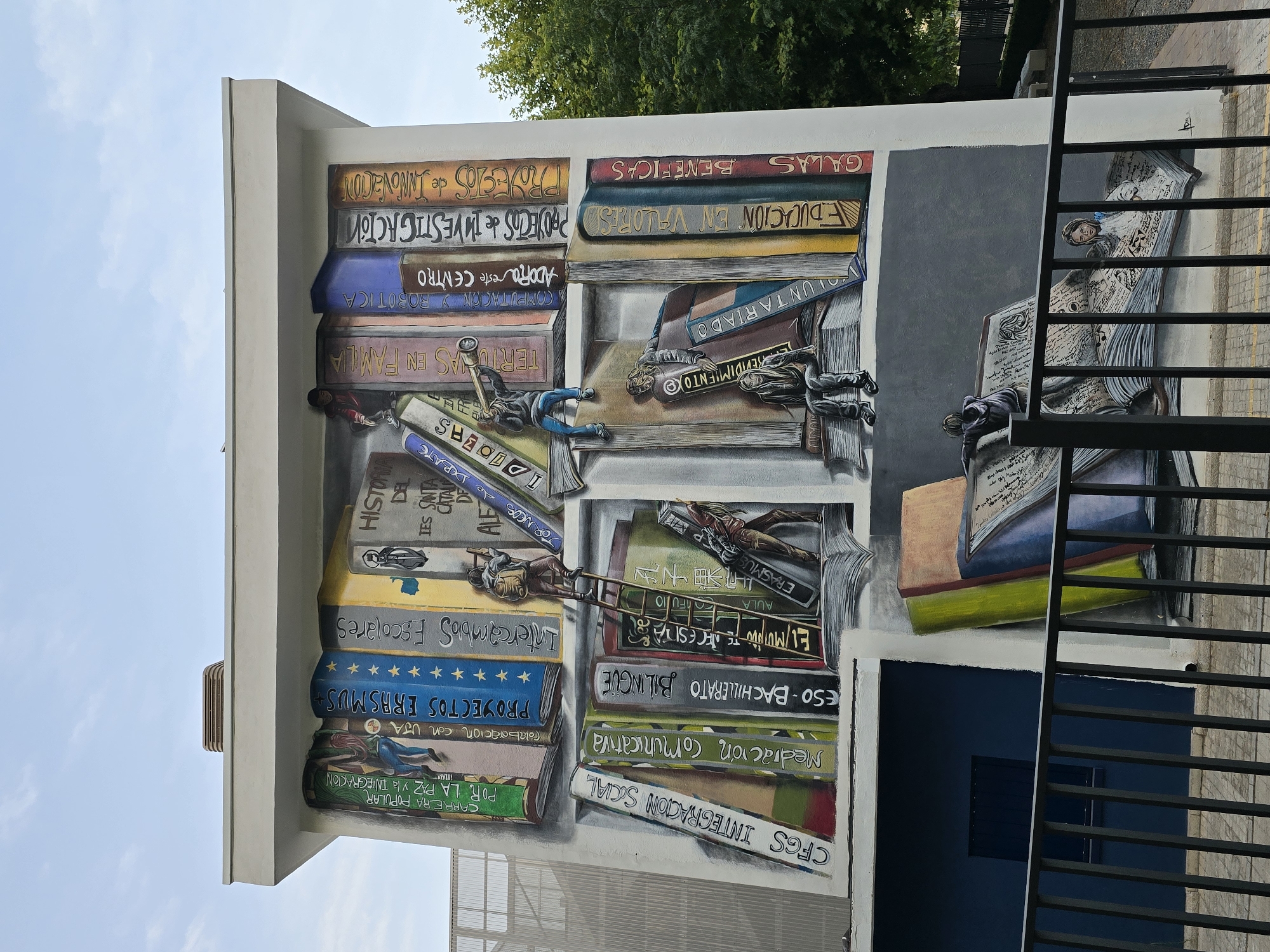 Street art and café terrace near IES Jabalcuz, Jaén
