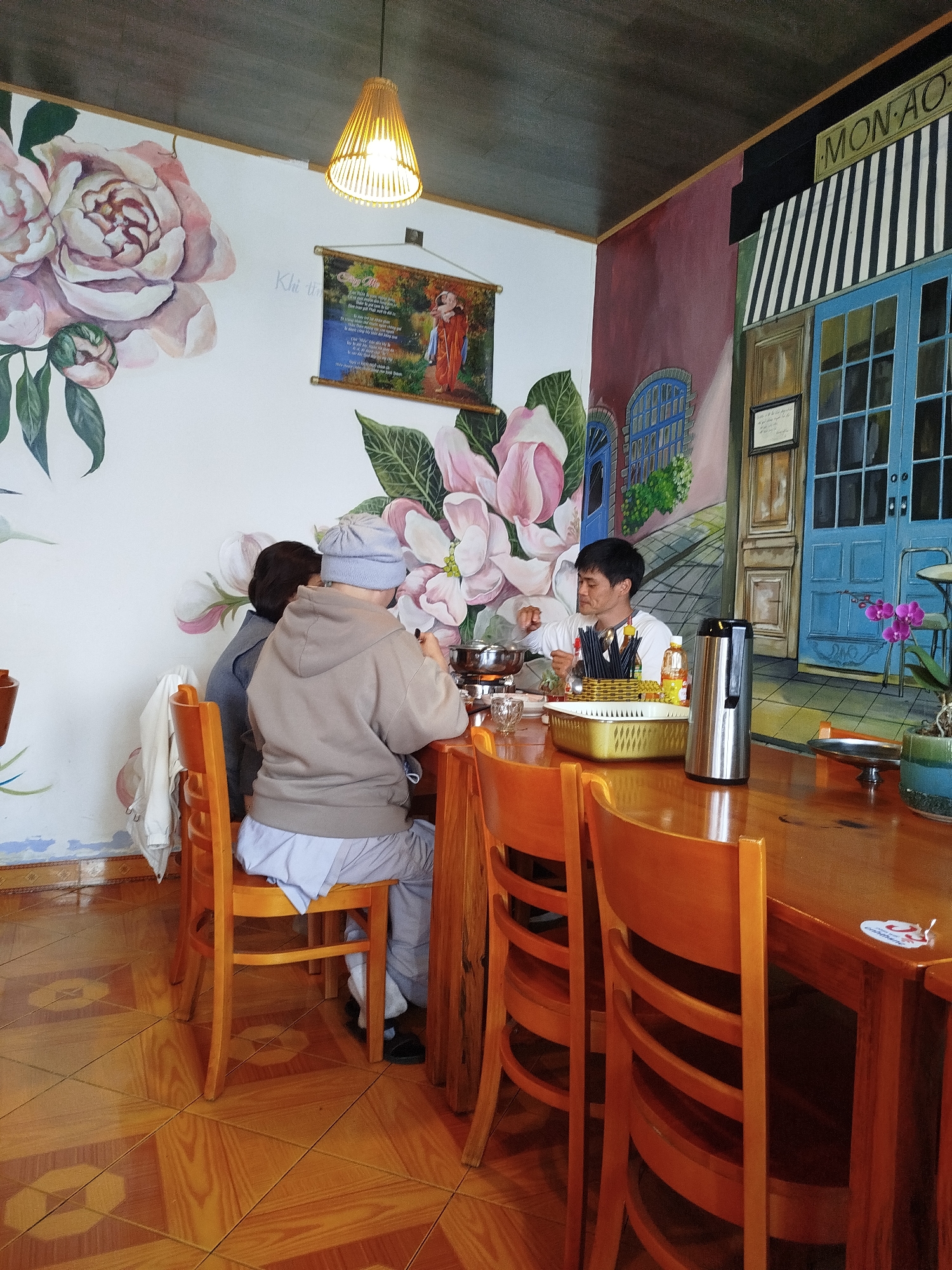 Early morning dining scenes captured at Da Lat restaurant