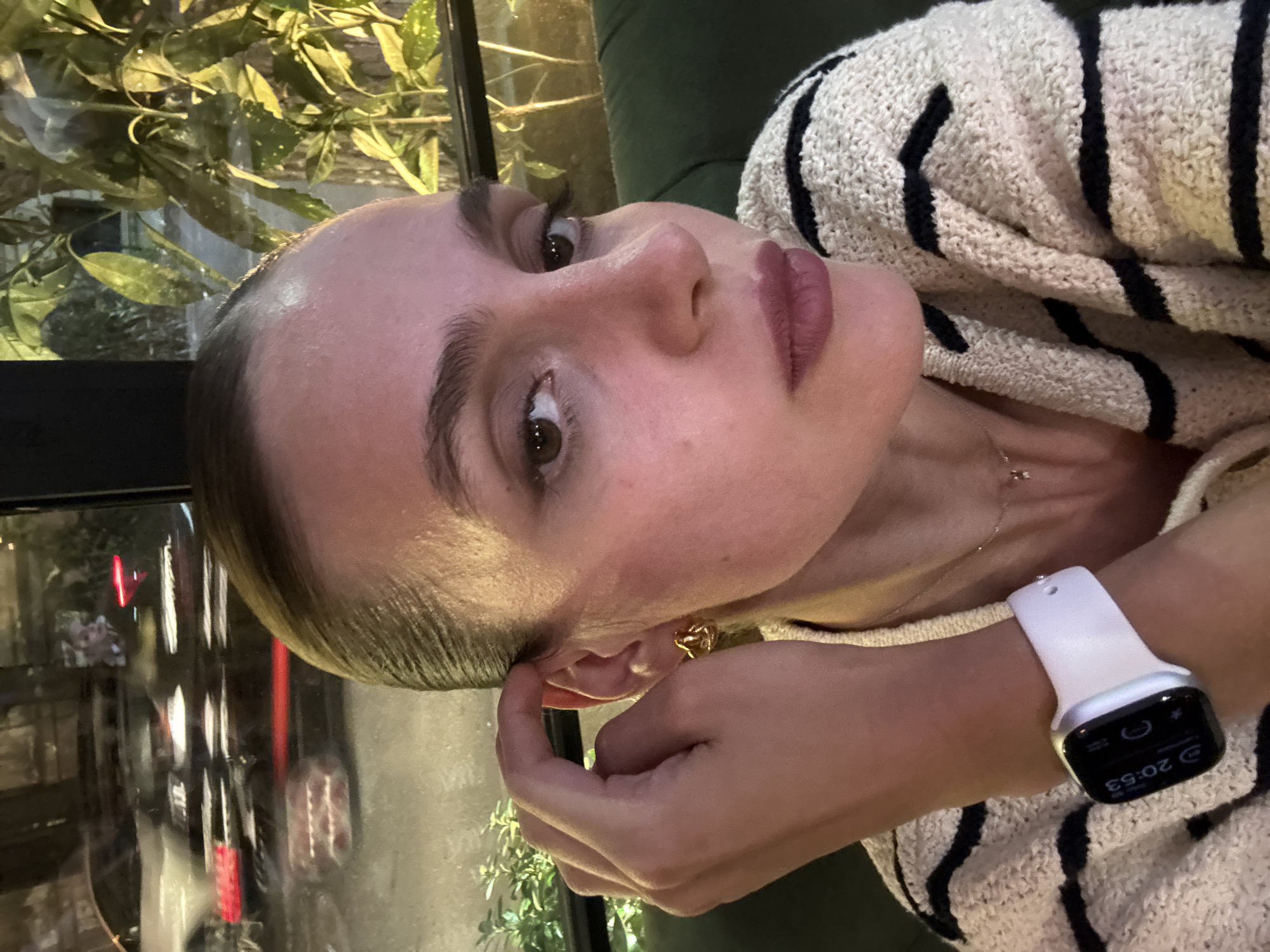 Evening dining captured at Tbilisi restaurant April 30