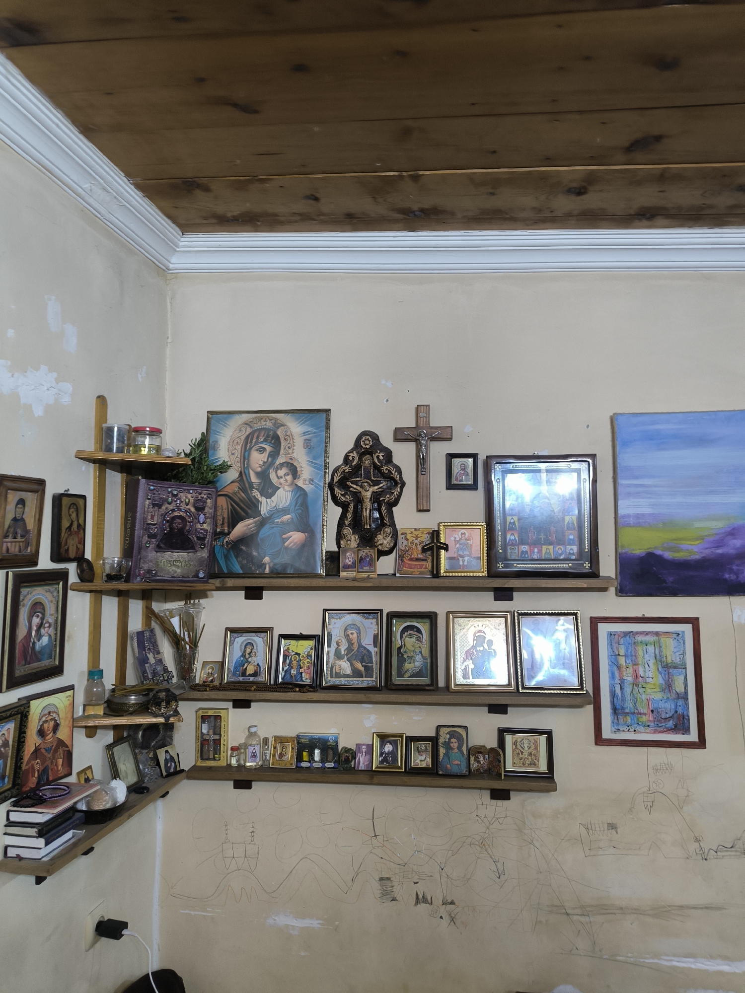 Evening domestic life documented in Tbilisi through art and meals