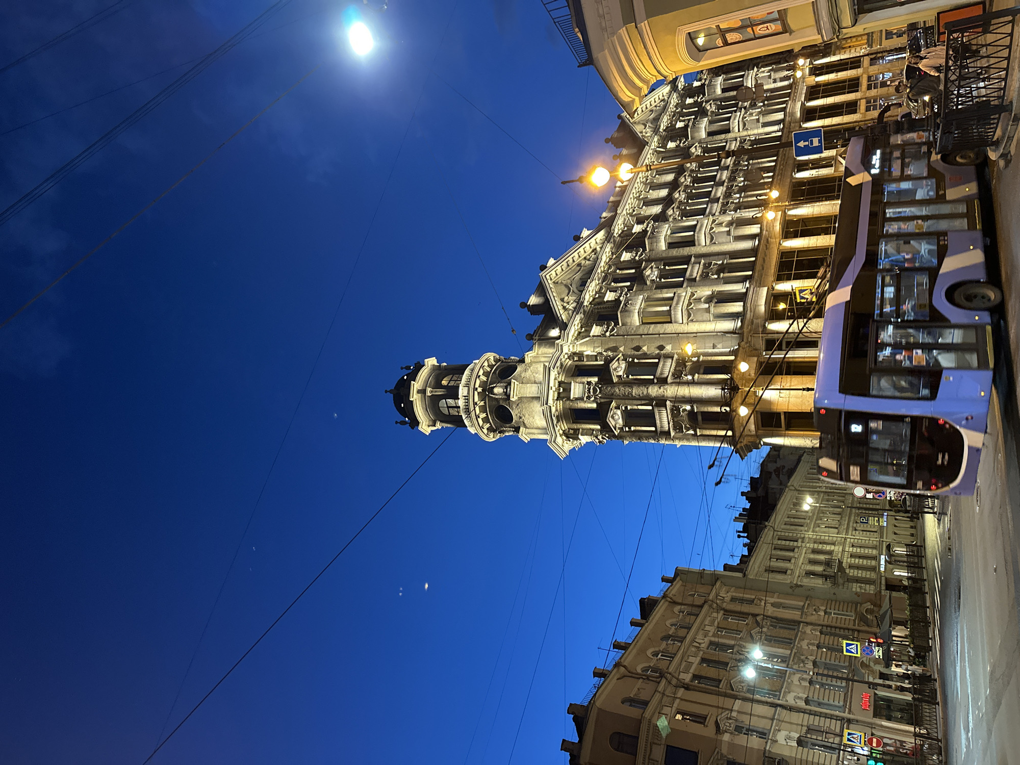 A Saint Petersburg evening, from dusk streets to dinner