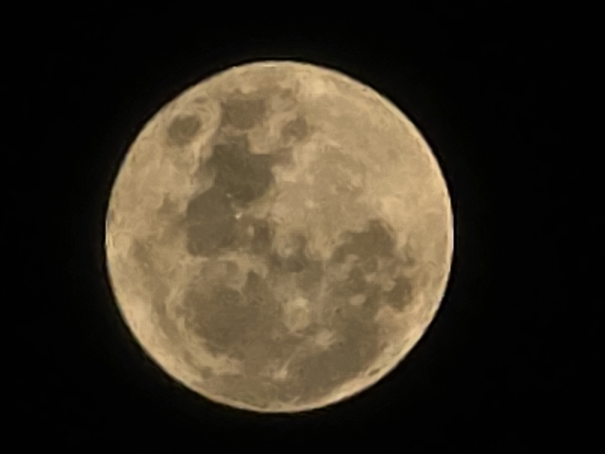 Full moon observed over Yambol, Bulgaria May 1st