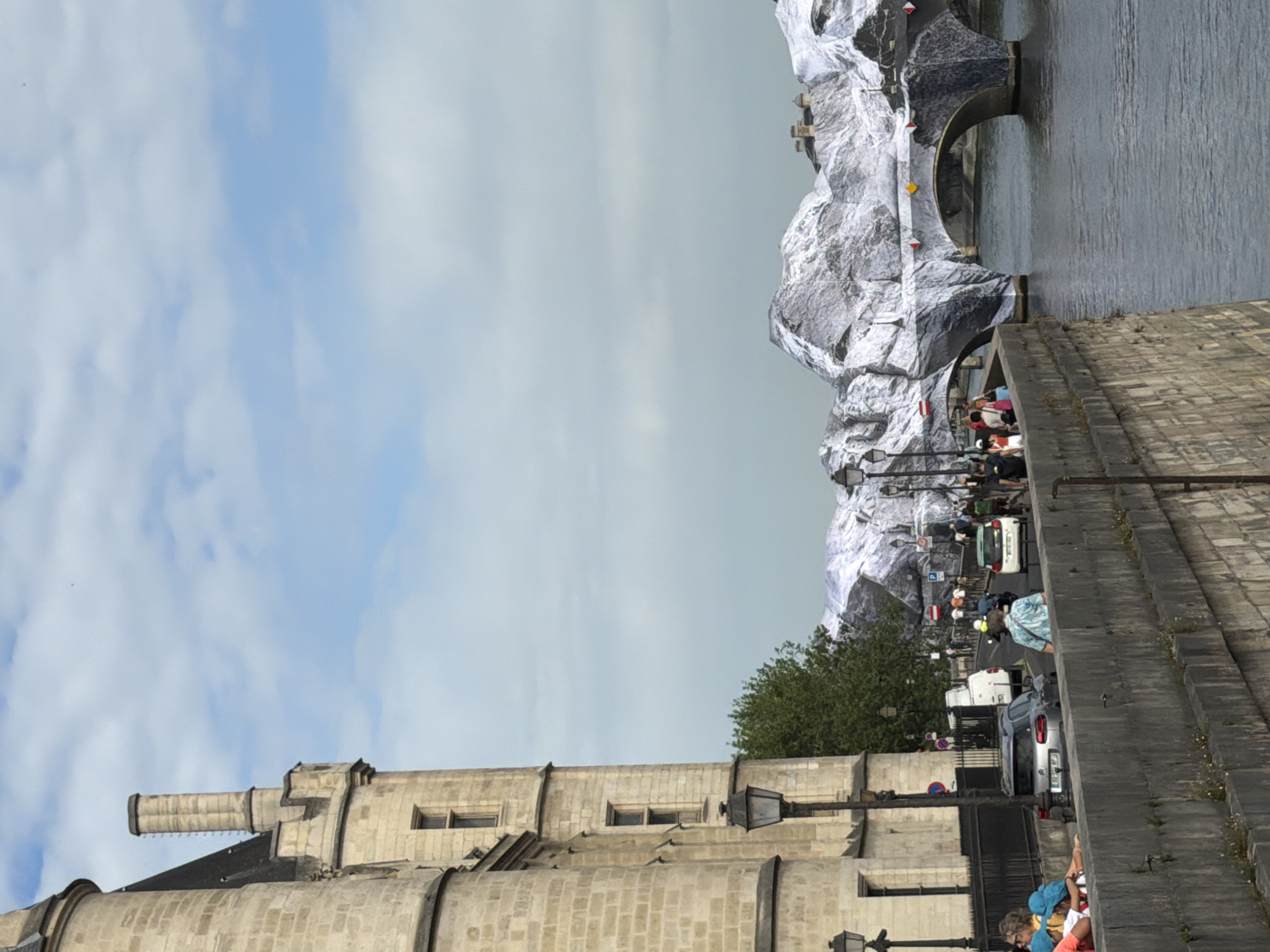 Pont Neuf wrapped in fabric art installation, Paris