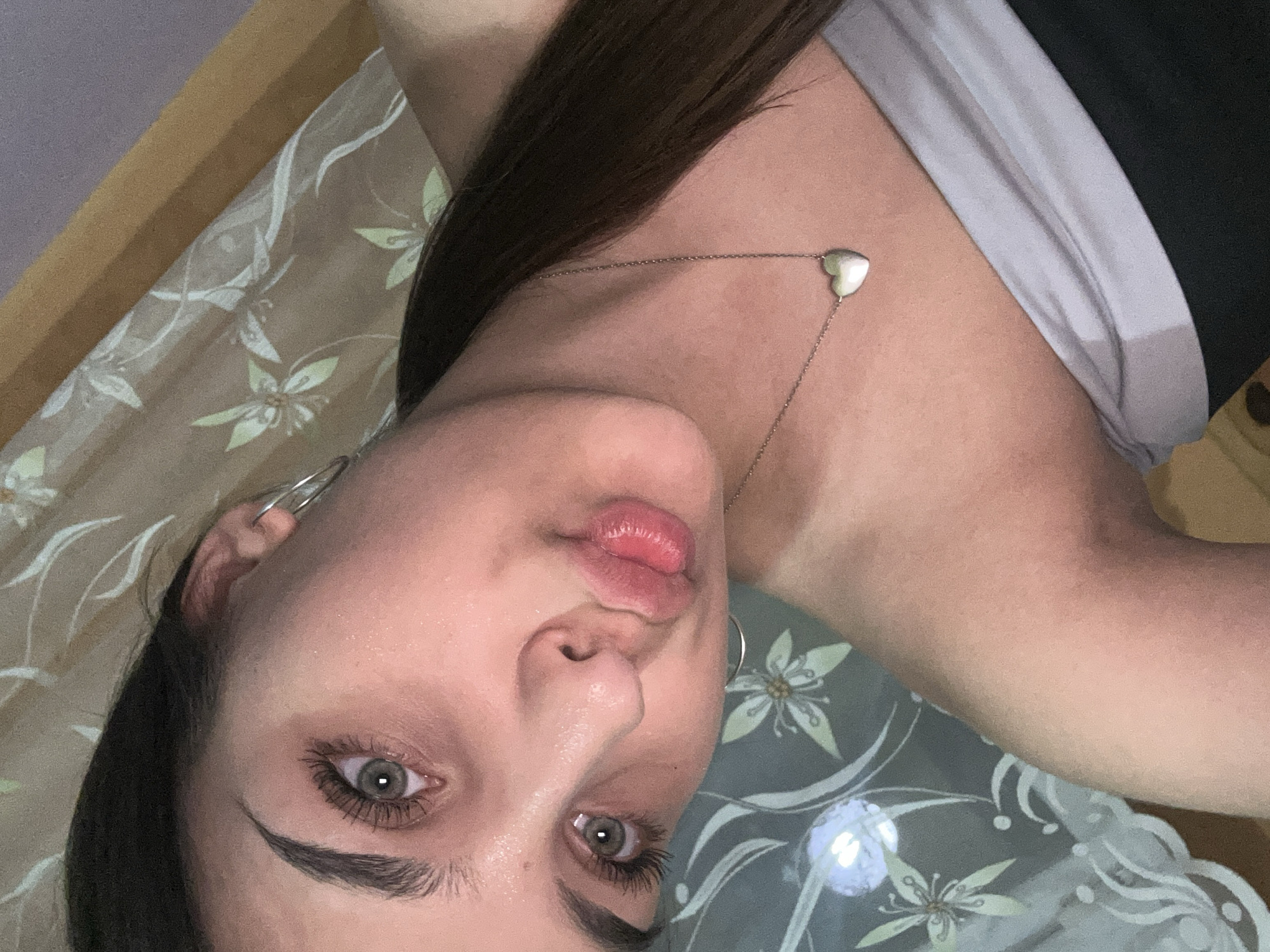 Evening in Shumen: gym visits, selfies, and a playful cat