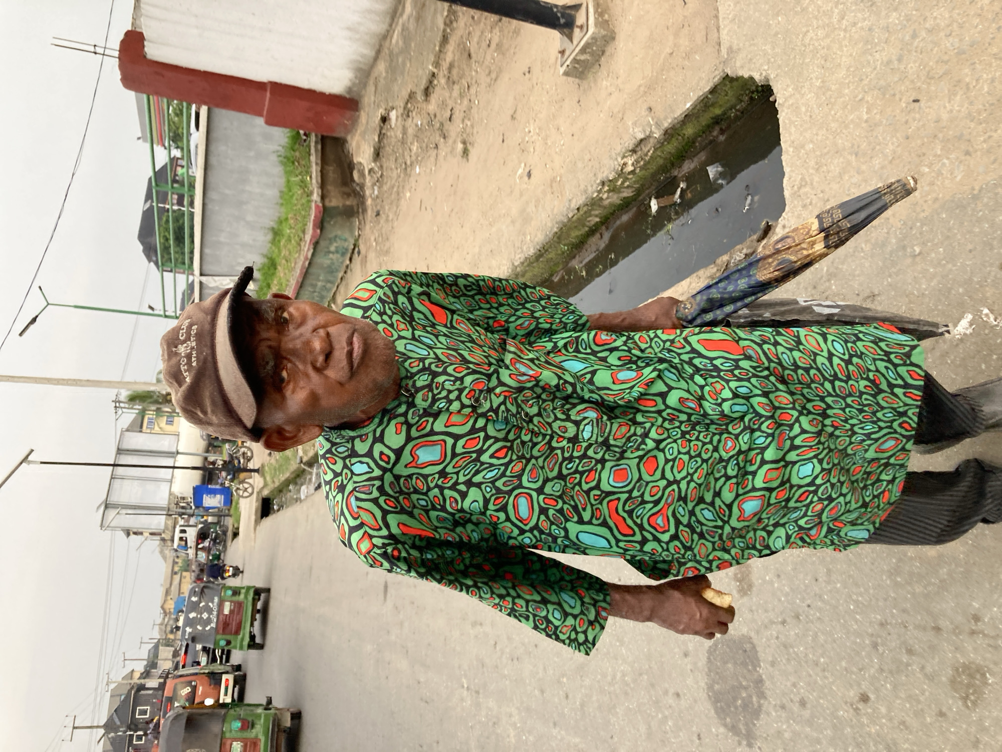 Daily street life documented across Aba Nigeria afternoon